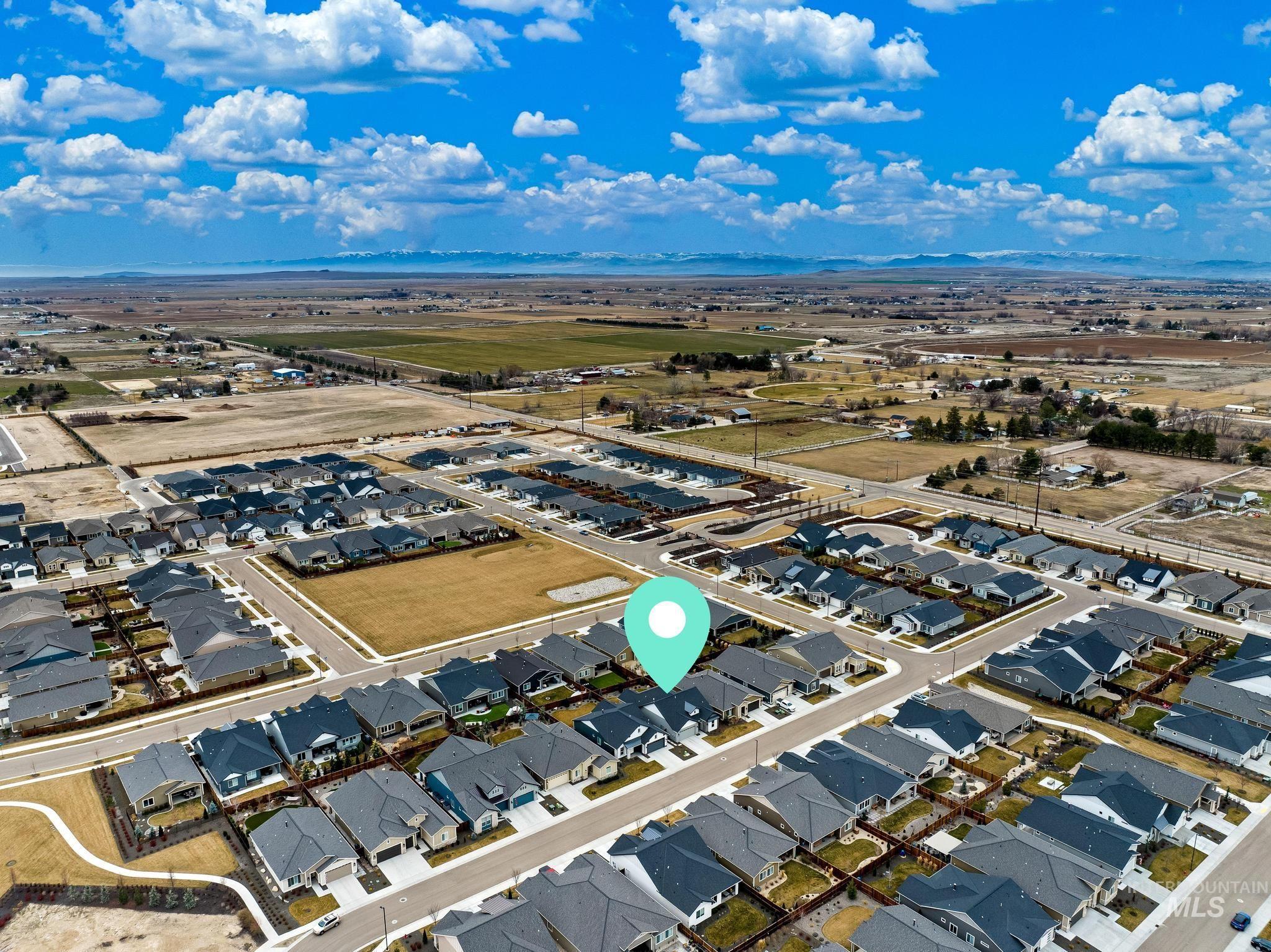 11973 W Cheer Ln, Kuna, Idaho 83634, 2 Bedrooms, 2 Bathrooms, Residential For Sale, Price $584,900,MLS 98976123