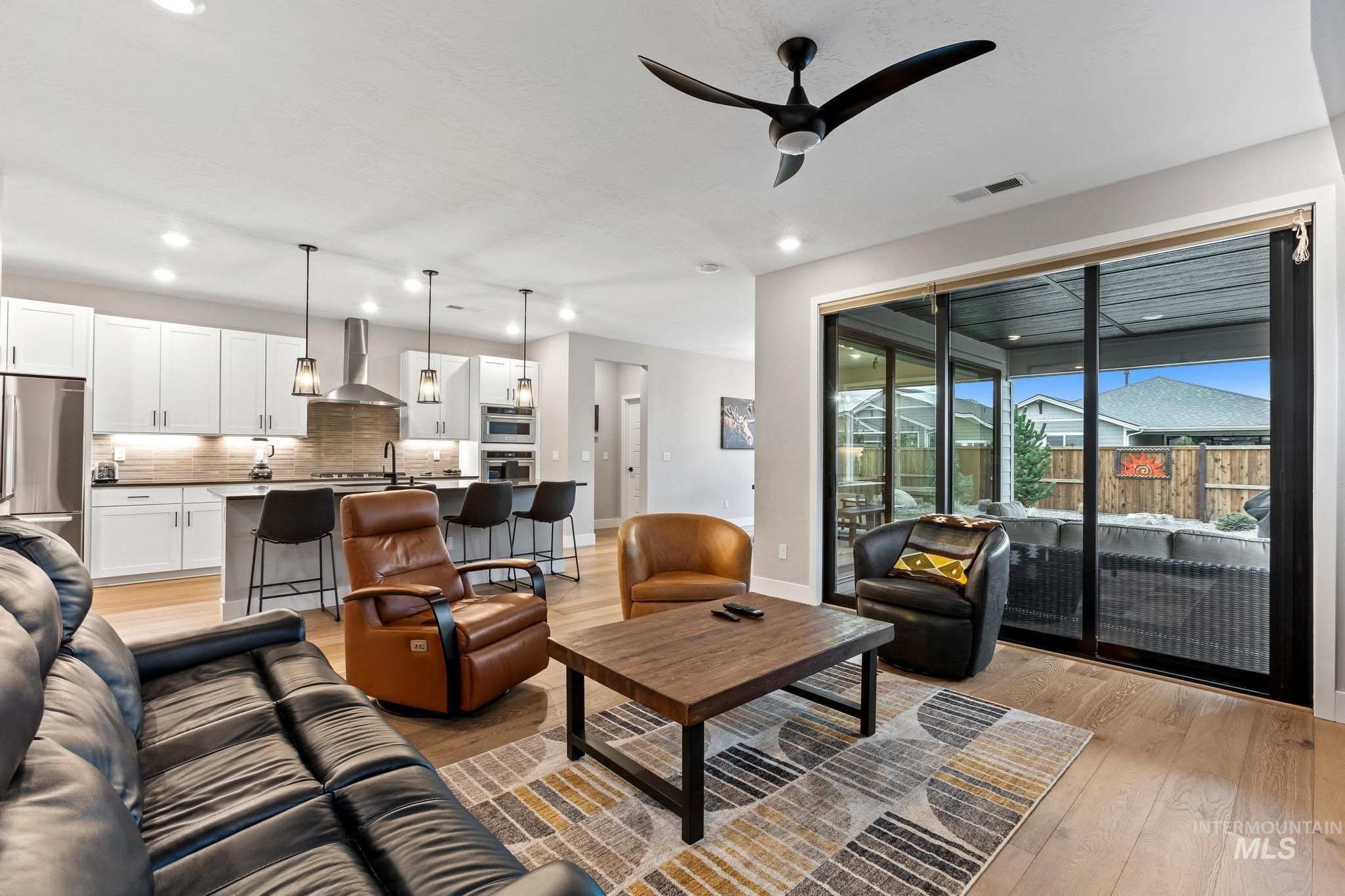 11973 W Cheer Ln, Kuna, Idaho 83634, 2 Bedrooms, 2 Bathrooms, Residential For Sale, Price $584,900,MLS 98976123