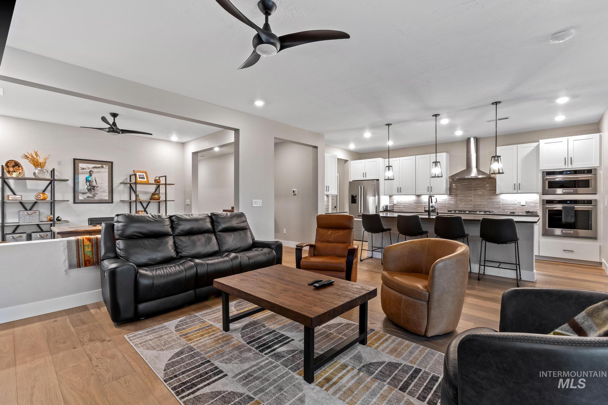 11973 W Cheer Ln, Kuna, Idaho 83634, 2 Bedrooms, 2 Bathrooms, Residential For Sale, Price $584,900,MLS 98976123