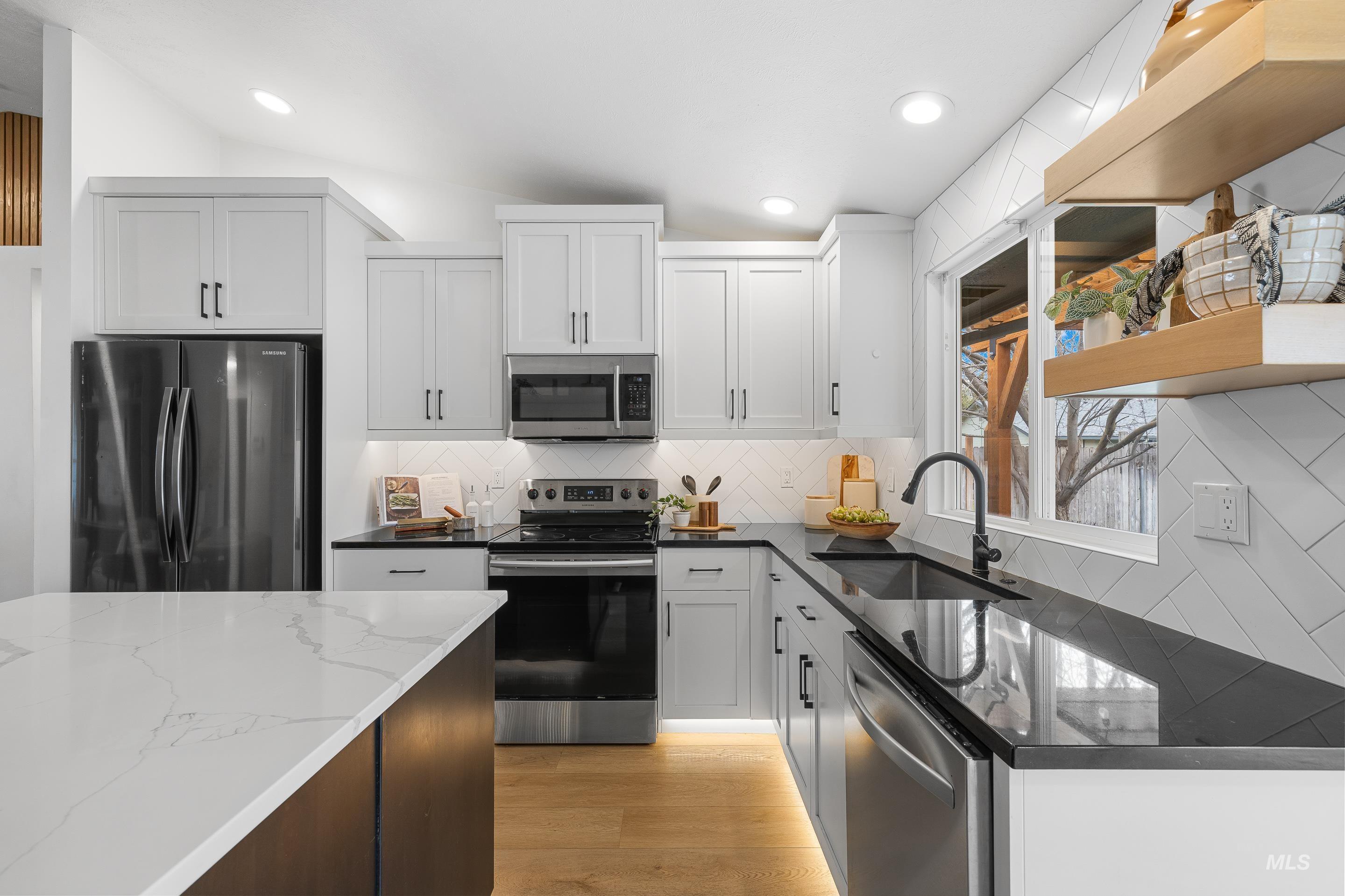 6678 N Hastings Ave, Boise, Idaho 83714, 3 Bedrooms, 2 Bathrooms, Residential For Sale, Price $489,900,MLS 98976124