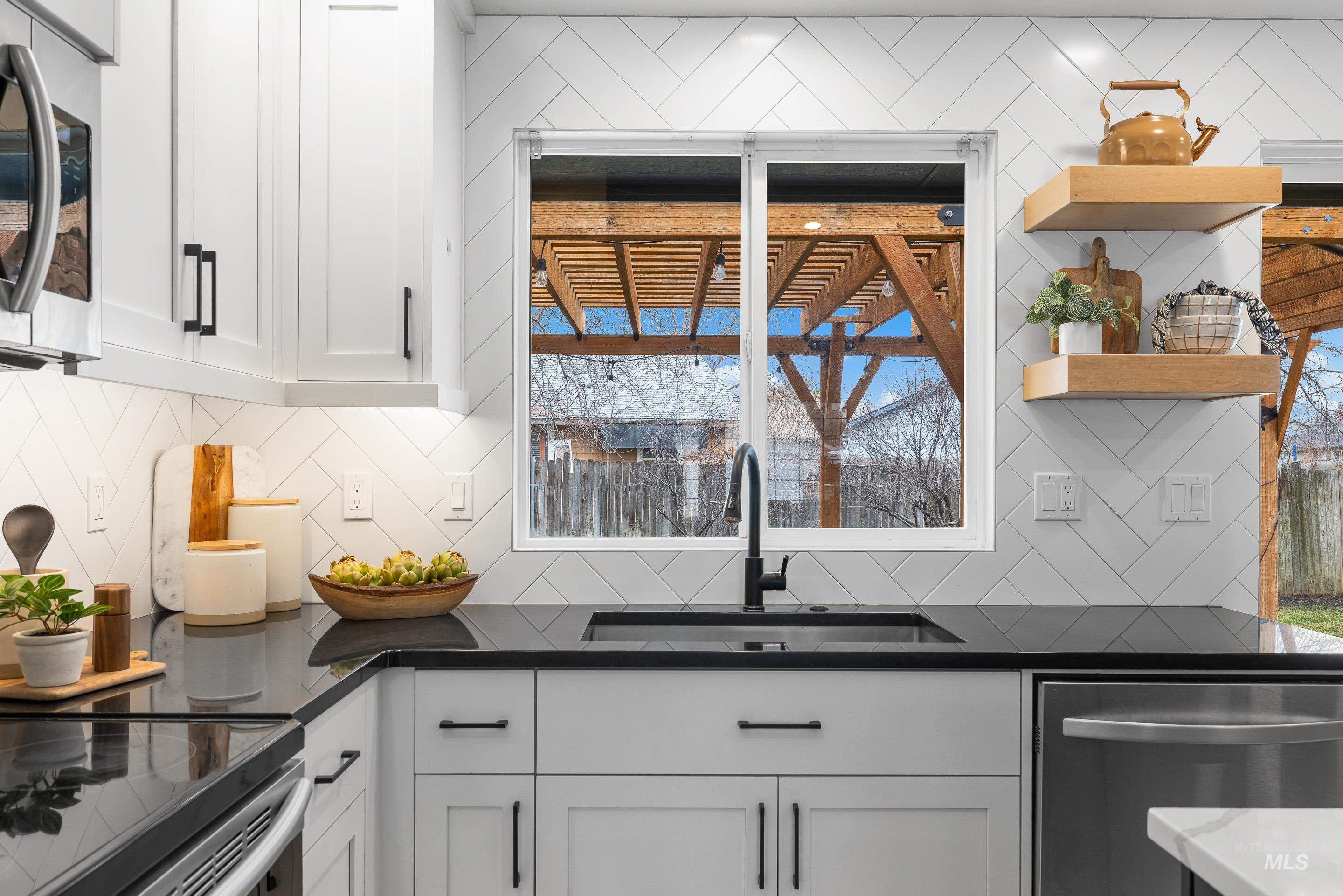 6678 N Hastings Ave, Boise, Idaho 83714, 3 Bedrooms, 2 Bathrooms, Residential For Sale, Price $489,900,MLS 98976124