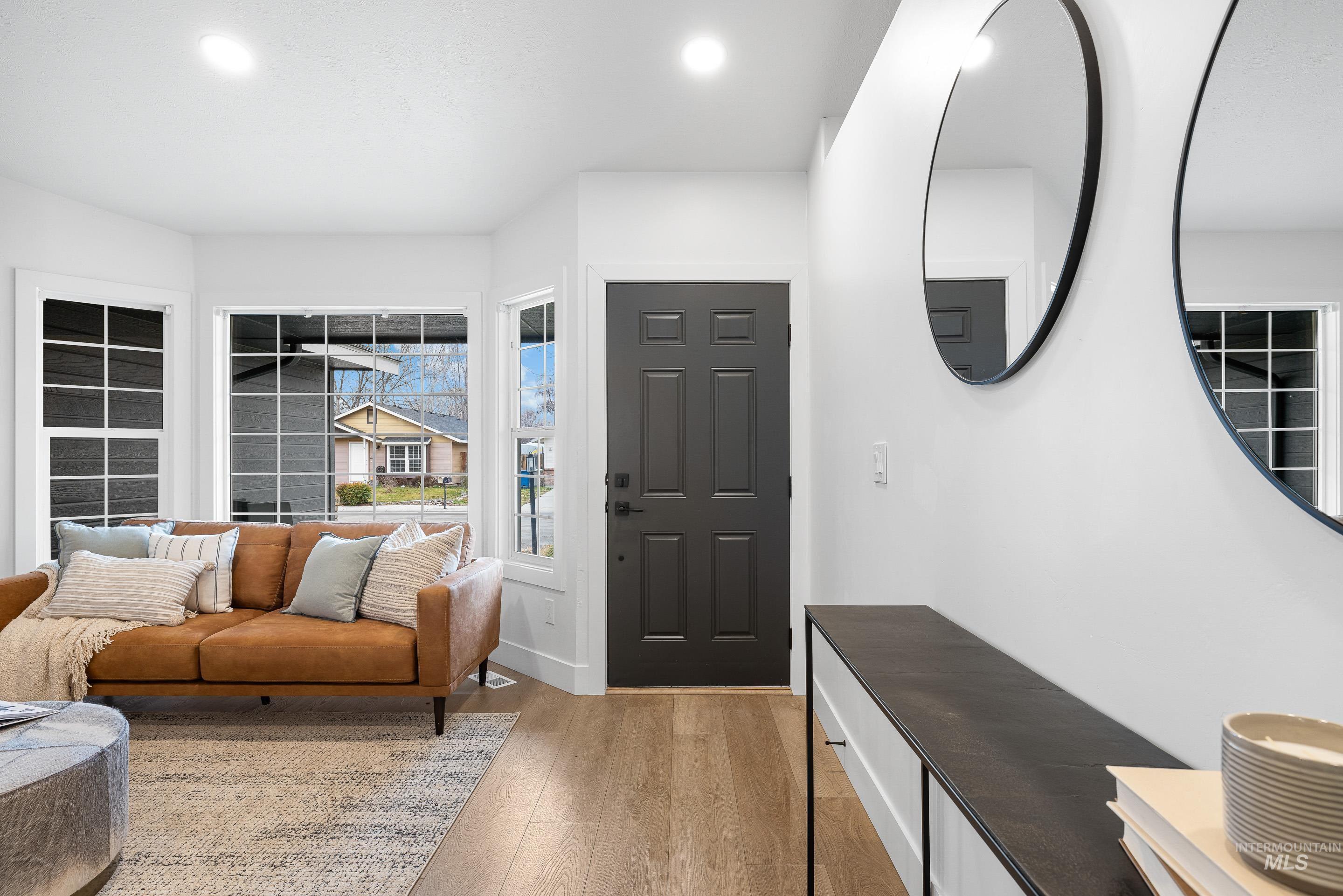 6678 N Hastings Ave, Boise, Idaho 83714, 3 Bedrooms, 2 Bathrooms, Residential For Sale, Price $489,900,MLS 98976124