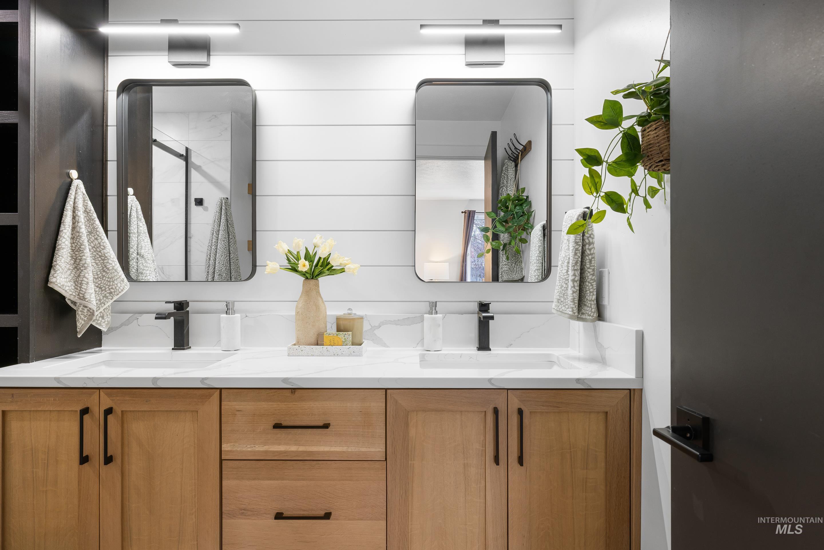 6678 N Hastings Ave, Boise, Idaho 83714, 3 Bedrooms, 2 Bathrooms, Residential For Sale, Price $489,900,MLS 98976124