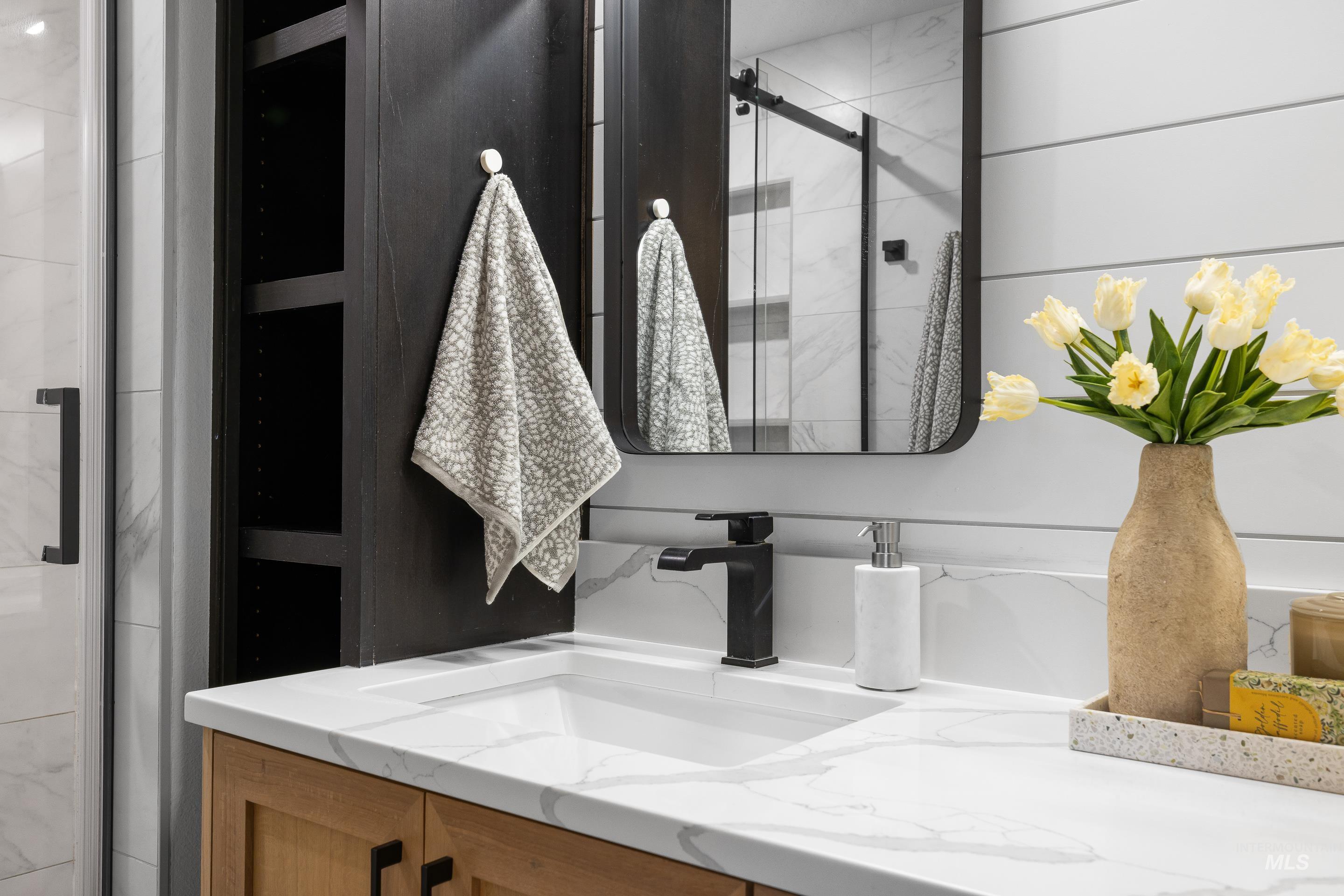 6678 N Hastings Ave, Boise, Idaho 83714, 3 Bedrooms, 2 Bathrooms, Residential For Sale, Price $489,900,MLS 98976124