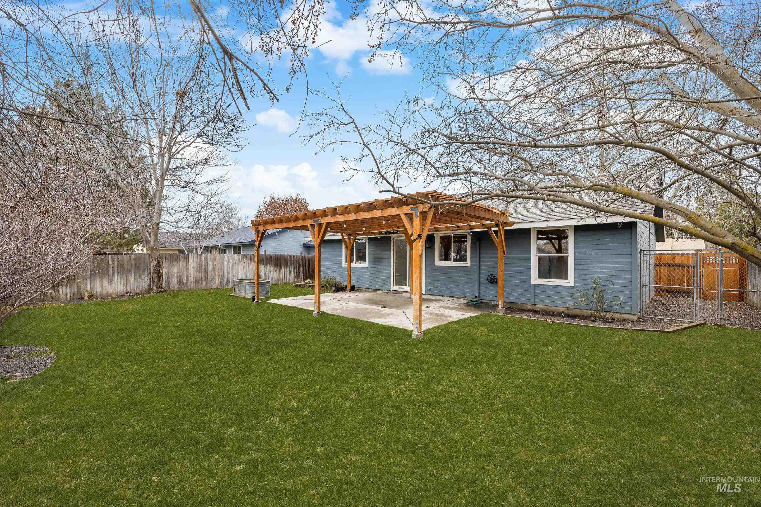 6678 N Hastings Ave, Boise, Idaho 83714, 3 Bedrooms, 2 Bathrooms, Residential For Sale, Price $489,900,MLS 98976124