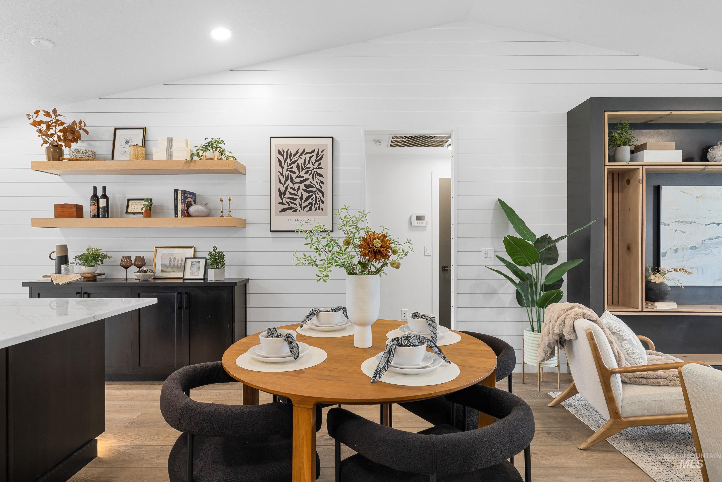 6678 N Hastings Ave, Boise, Idaho 83714, 3 Bedrooms, 2 Bathrooms, Residential For Sale, Price $489,900,MLS 98976124