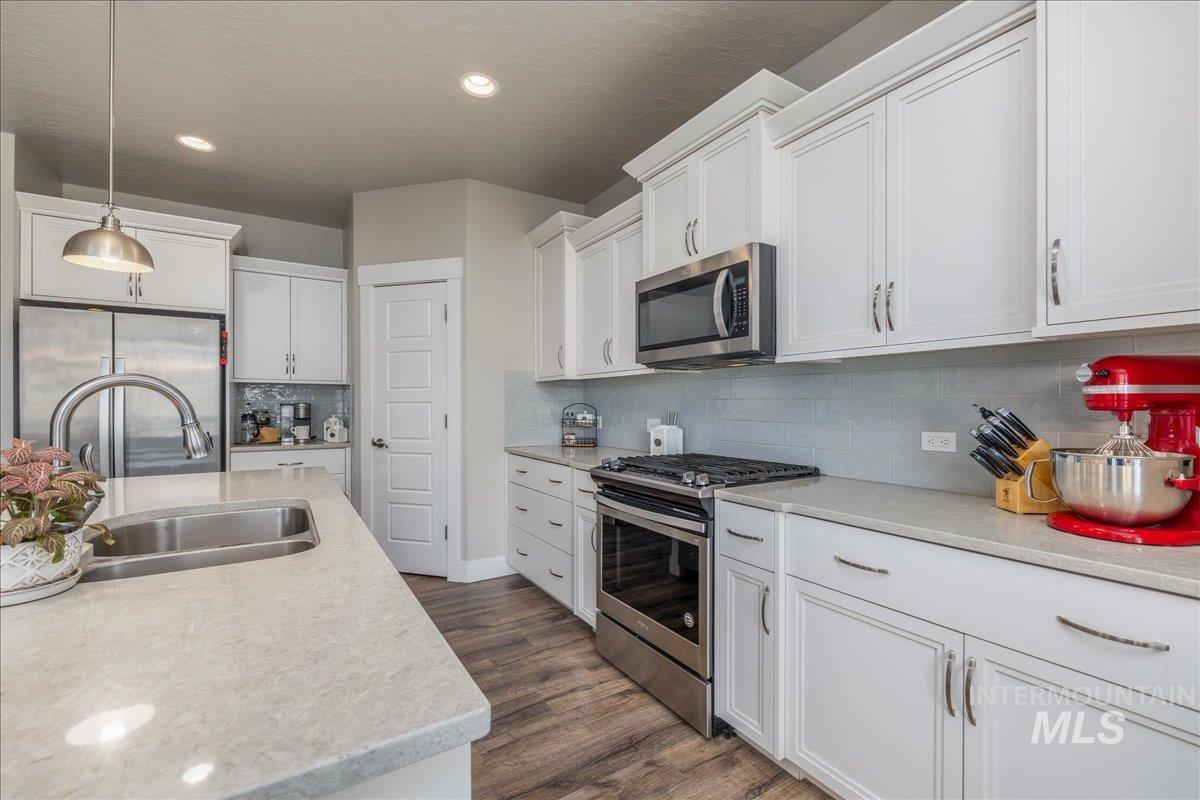 10303 Ryan Peak Dr, Nampa, Idaho 83687, 5 Bedrooms, 2.5 Bathrooms, Residential For Sale, Price $650,000,MLS 98976125