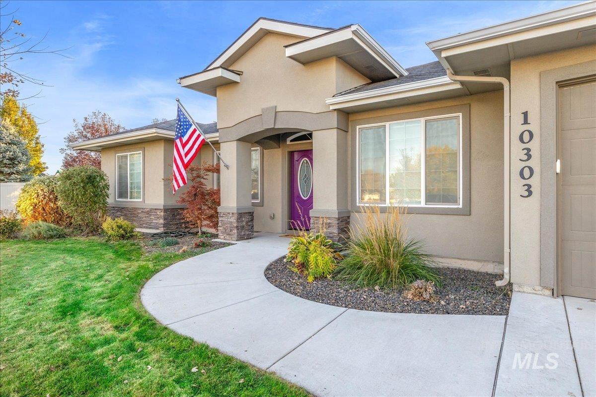 10303 Ryan Peak Dr, Nampa, Idaho 83687, 5 Bedrooms, 2.5 Bathrooms, Residential For Sale, Price $650,000,MLS 98976125
