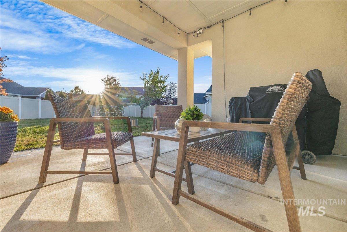 10303 Ryan Peak Dr, Nampa, Idaho 83687, 5 Bedrooms, 2.5 Bathrooms, Residential For Sale, Price $650,000,MLS 98976125