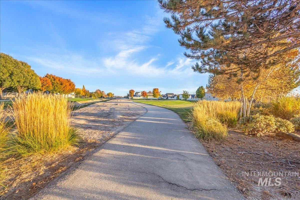 10303 Ryan Peak Dr, Nampa, Idaho 83687, 5 Bedrooms, 2.5 Bathrooms, Residential For Sale, Price $650,000,MLS 98976125