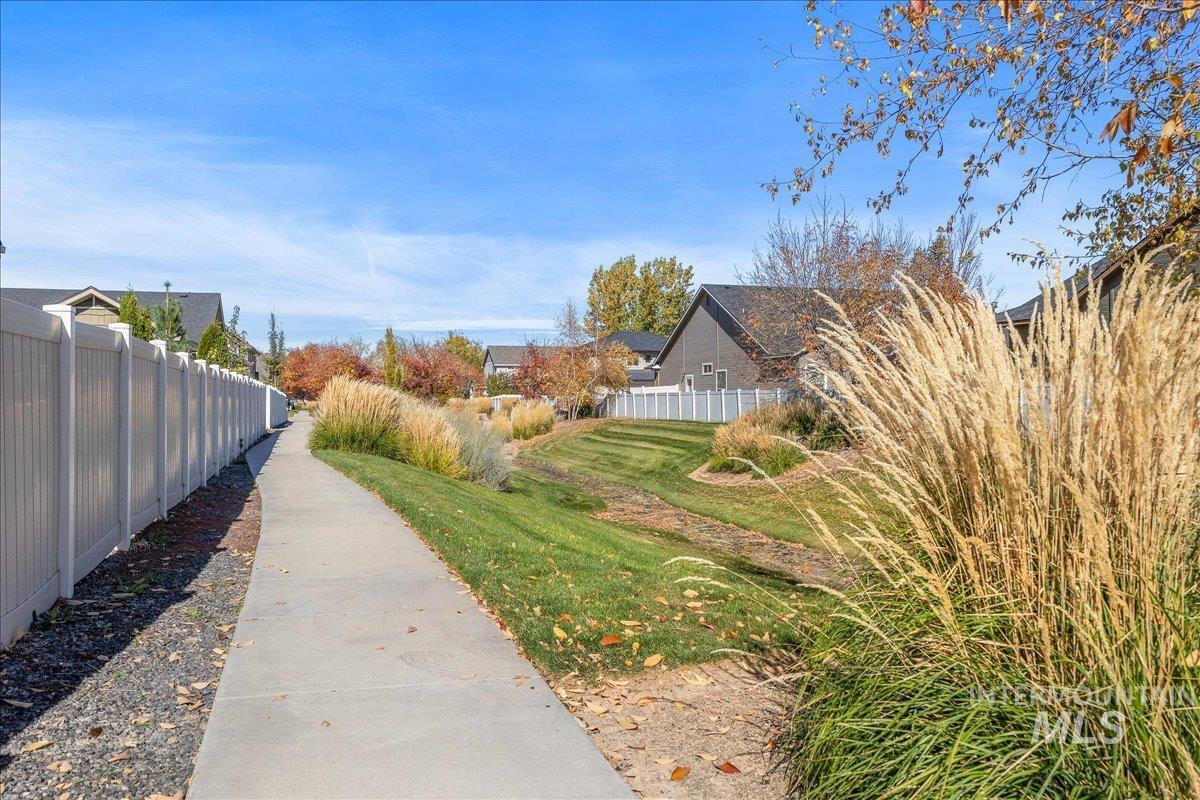 10303 Ryan Peak Dr, Nampa, Idaho 83687, 5 Bedrooms, 2.5 Bathrooms, Residential For Sale, Price $650,000,MLS 98976125