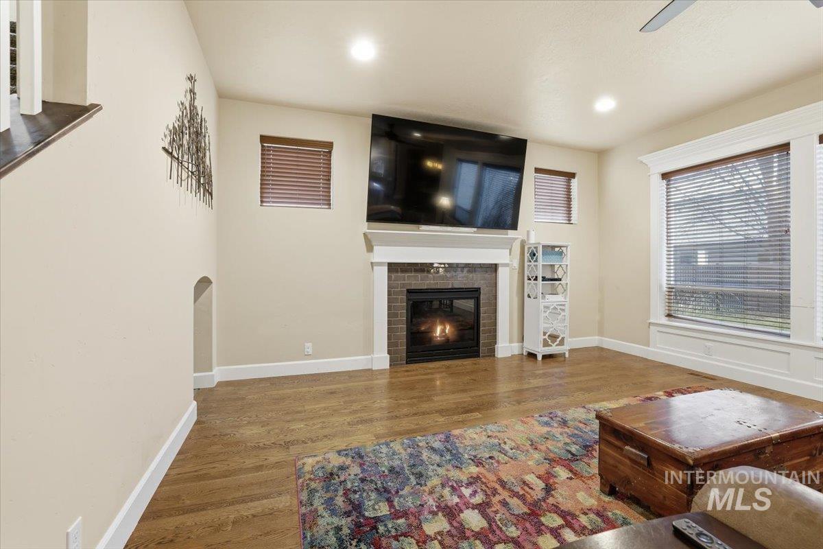 579 W Gable St, Meridian, Idaho 83646, 5 Bedrooms, 3 Bathrooms, Residential For Sale, Price $890,000,MLS 98976126