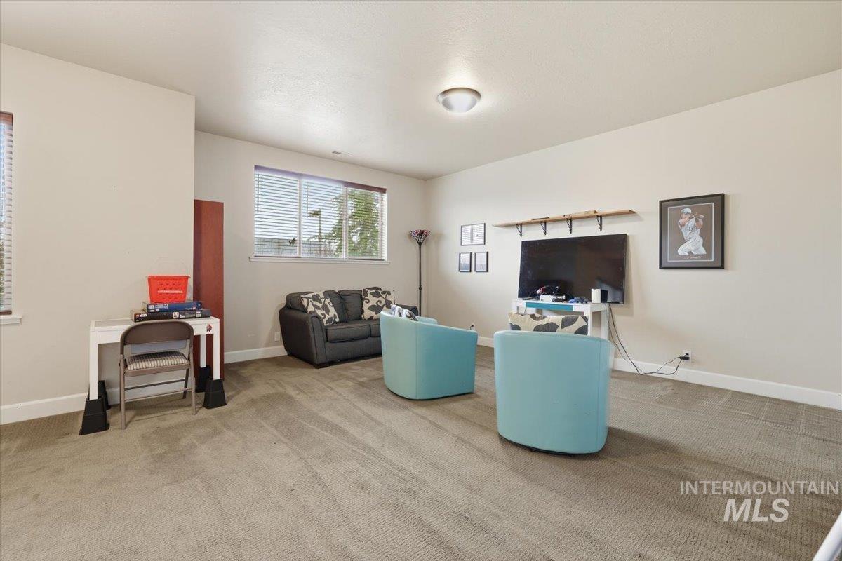 579 W Gable St, Meridian, Idaho 83646, 5 Bedrooms, 3 Bathrooms, Residential For Sale, Price $890,000,MLS 98976126