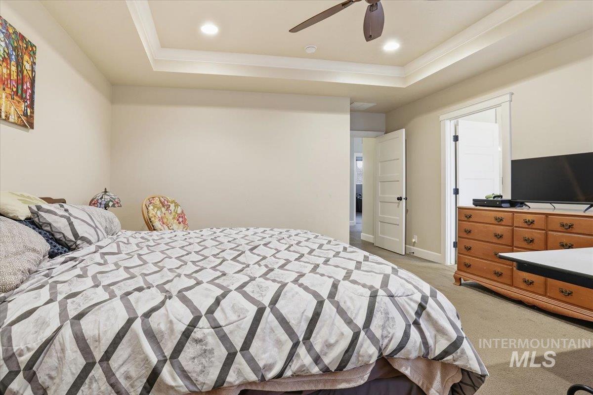 579 W Gable St, Meridian, Idaho 83646, 5 Bedrooms, 3 Bathrooms, Residential For Sale, Price $890,000,MLS 98976126