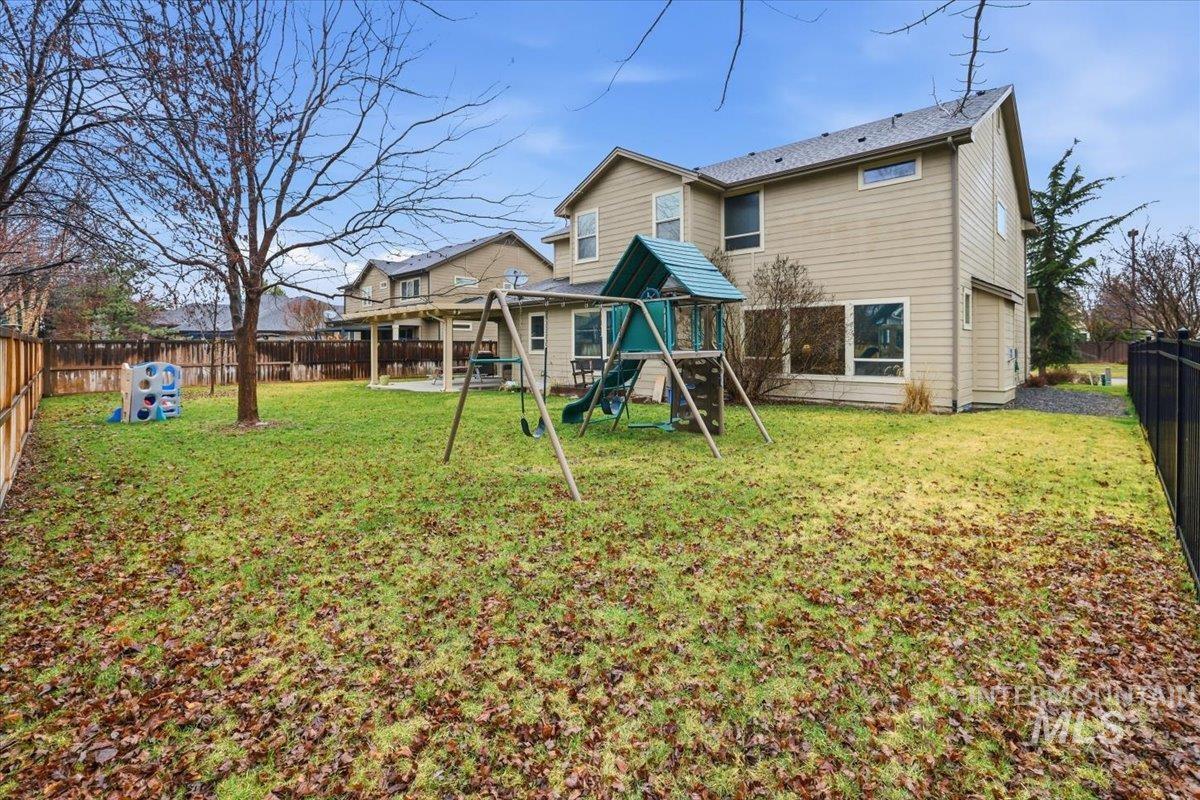 579 W Gable St, Meridian, Idaho 83646, 5 Bedrooms, 3 Bathrooms, Residential For Sale, Price $890,000,MLS 98976126