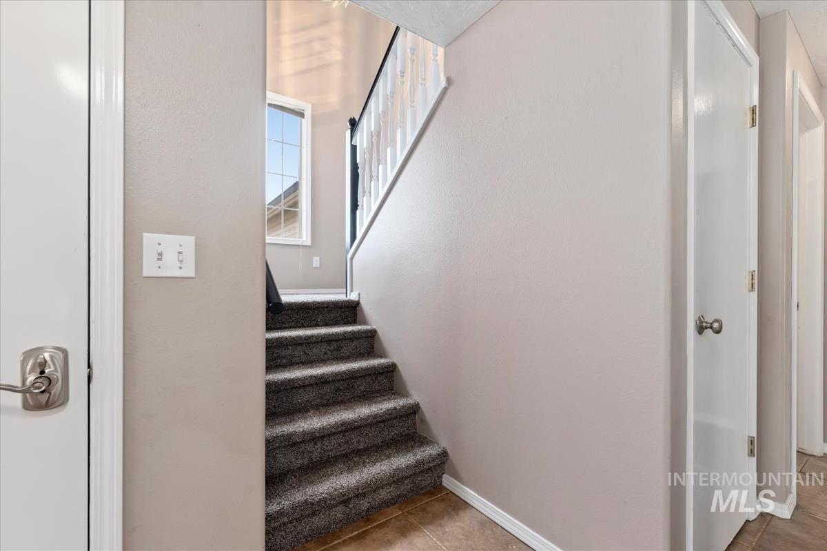 1680 Fairway, Mountain Home, Idaho 83647, 4 Bedrooms, 2.5 Bathrooms, Residential For Sale, Price $499,000,MLS 98976129