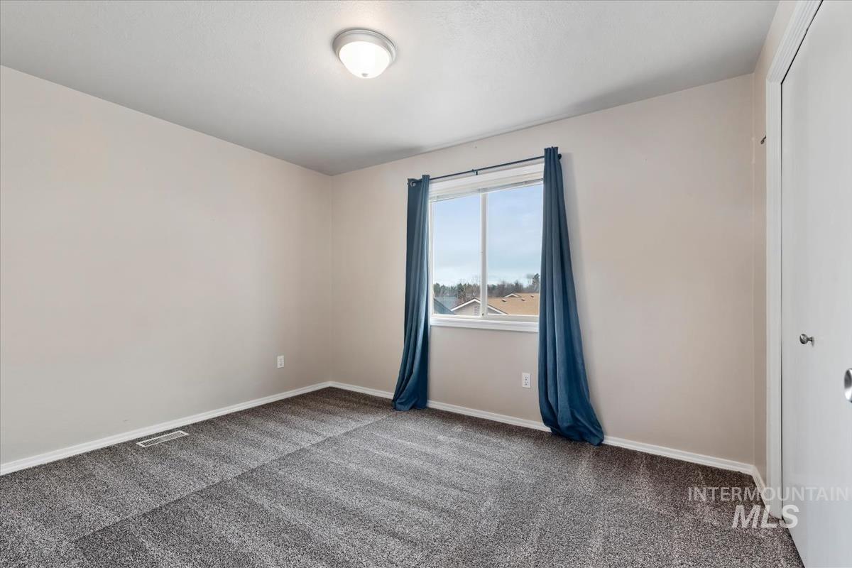 1680 Fairway, Mountain Home, Idaho 83647, 4 Bedrooms, 2.5 Bathrooms, Residential For Sale, Price $499,000,MLS 98976129