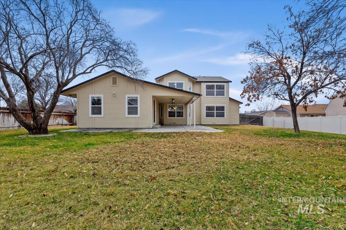 1680 Fairway, Mountain Home, Idaho 83647, 4 Bedrooms, 2.5 Bathrooms, Residential For Sale, Price $499,000,MLS 98976129