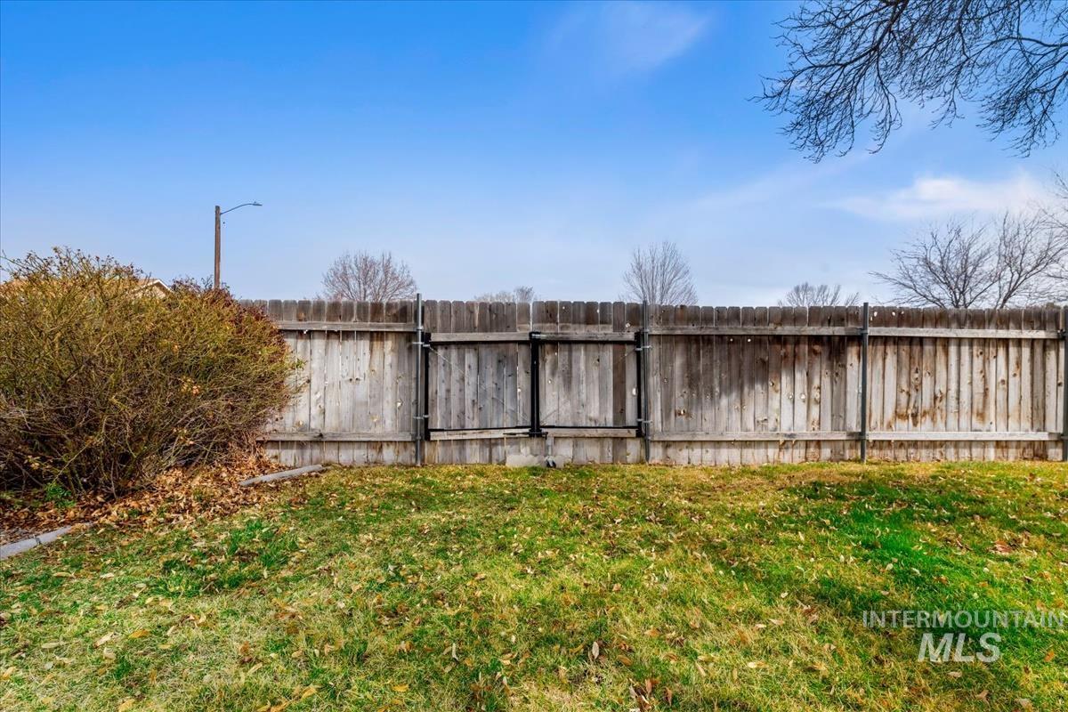 1680 Fairway, Mountain Home, Idaho 83647, 4 Bedrooms, 2.5 Bathrooms, Residential For Sale, Price $499,000,MLS 98976129