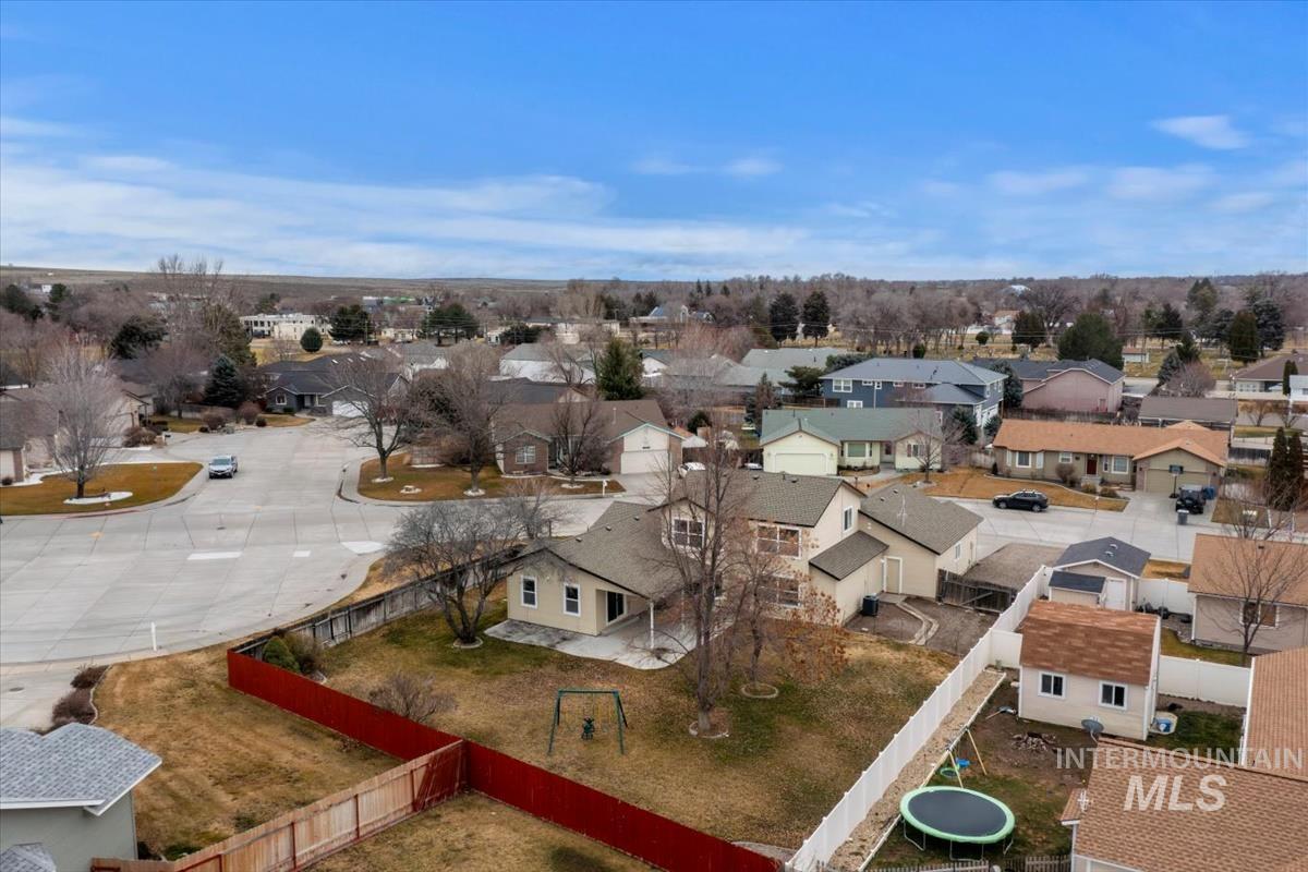 1680 Fairway, Mountain Home, Idaho 83647, 4 Bedrooms, 2.5 Bathrooms, Residential For Sale, Price $499,000,MLS 98976129