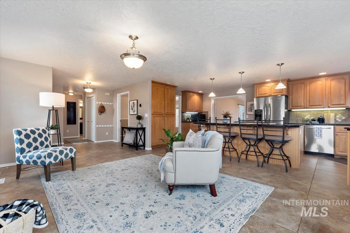 1680 Fairway, Mountain Home, Idaho 83647, 4 Bedrooms, 2.5 Bathrooms, Residential For Sale, Price $499,000,MLS 98976129