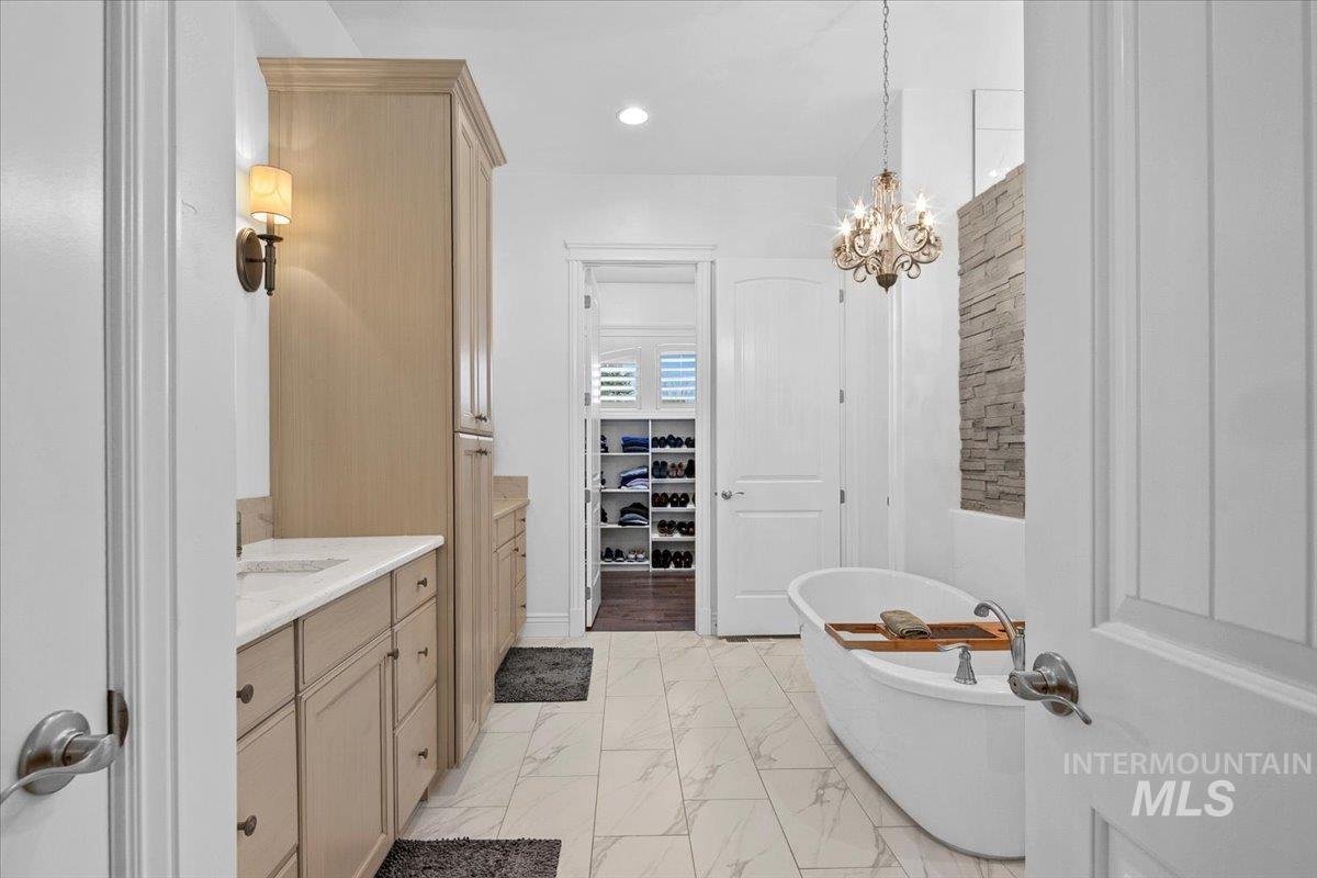 7105 N Pinseeker Pl, Meridian, Idaho 83646, 4 Bedrooms, 3 Bathrooms, Residential For Sale, Price $1,368,000, 98976130