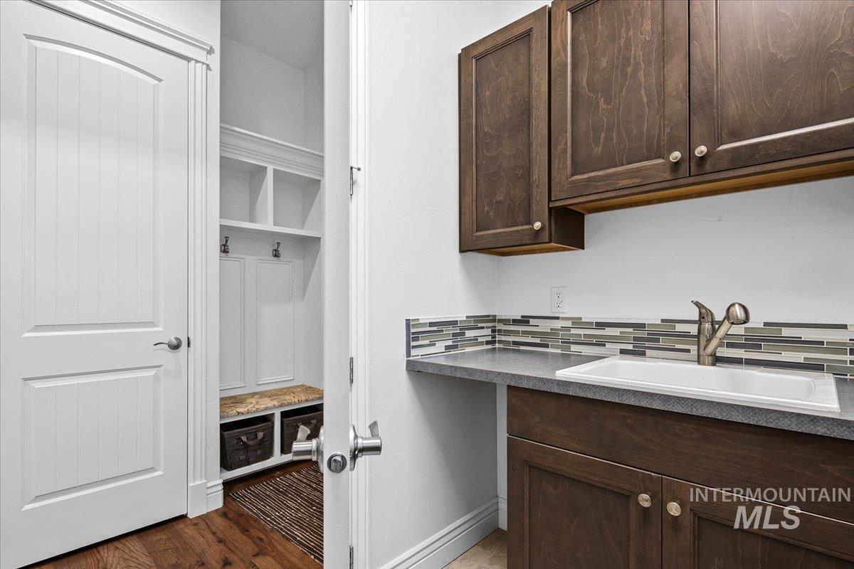 7105 N Pinseeker Pl, Meridian, Idaho 83646, 4 Bedrooms, 3 Bathrooms, Residential For Sale, Price $1,368,000, 98976130