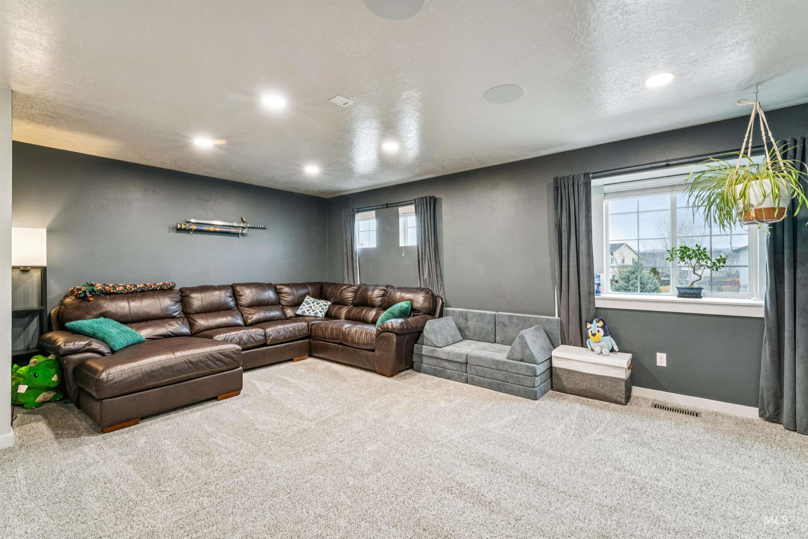 3541 NW 11th Ave, Meridian, Idaho 83646, 4 Bedrooms, 2.5 Bathrooms, Residential For Sale, Price $518,000, 98976133