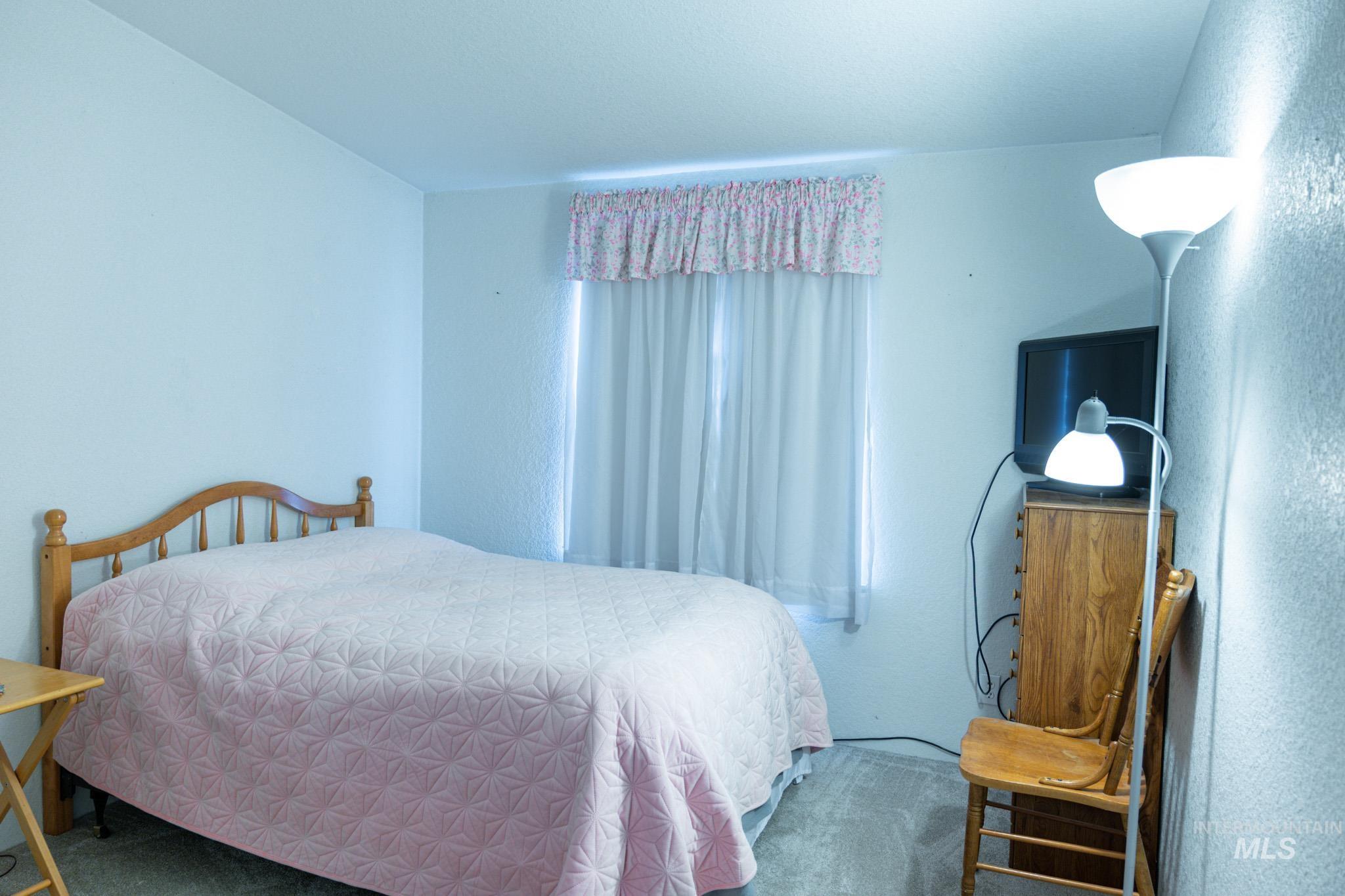 347 NW 7th Ave, Ontario, Oregon 97914-0000, 3 Bedrooms, 2 Bathrooms, Residential For Sale, Price $180,000, 98976135