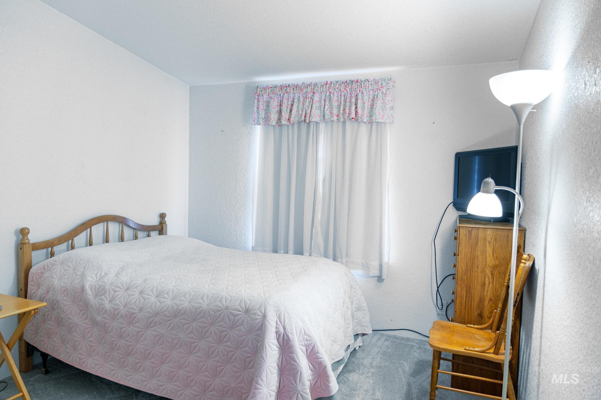 347 NW 7th Ave, Ontario, Oregon 97914-0000, 3 Bedrooms, 2 Bathrooms, Residential For Sale, Price $180,000, 98976135