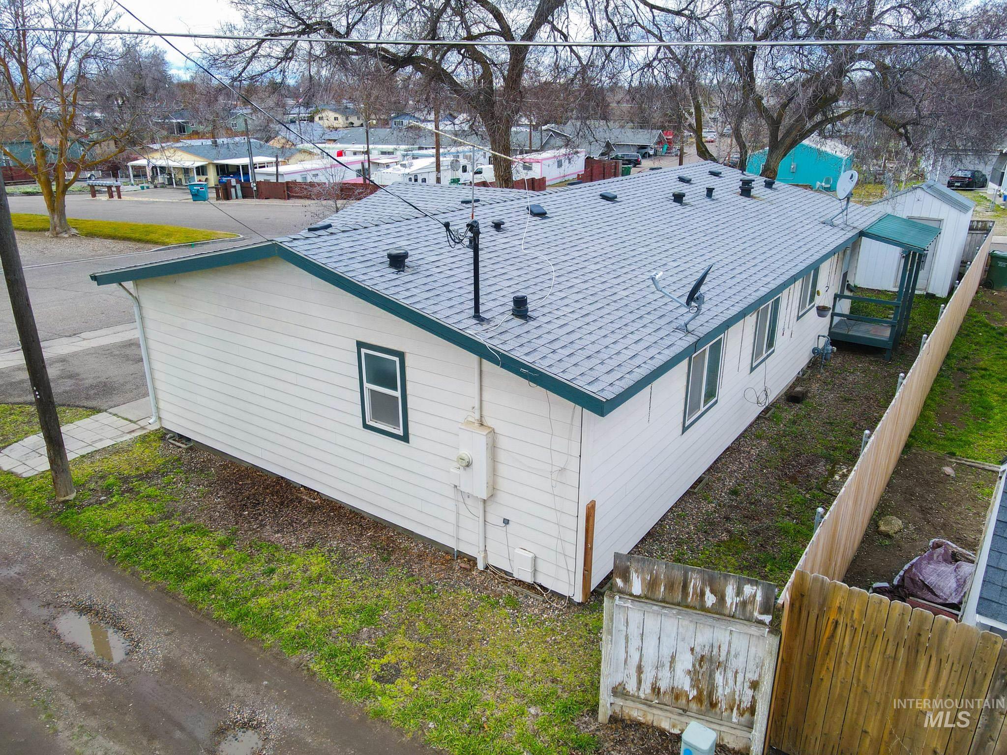 347 NW 7th Ave, Ontario, Oregon 97914-0000, 3 Bedrooms, 2 Bathrooms, Residential For Sale, Price $180,000, 98976135