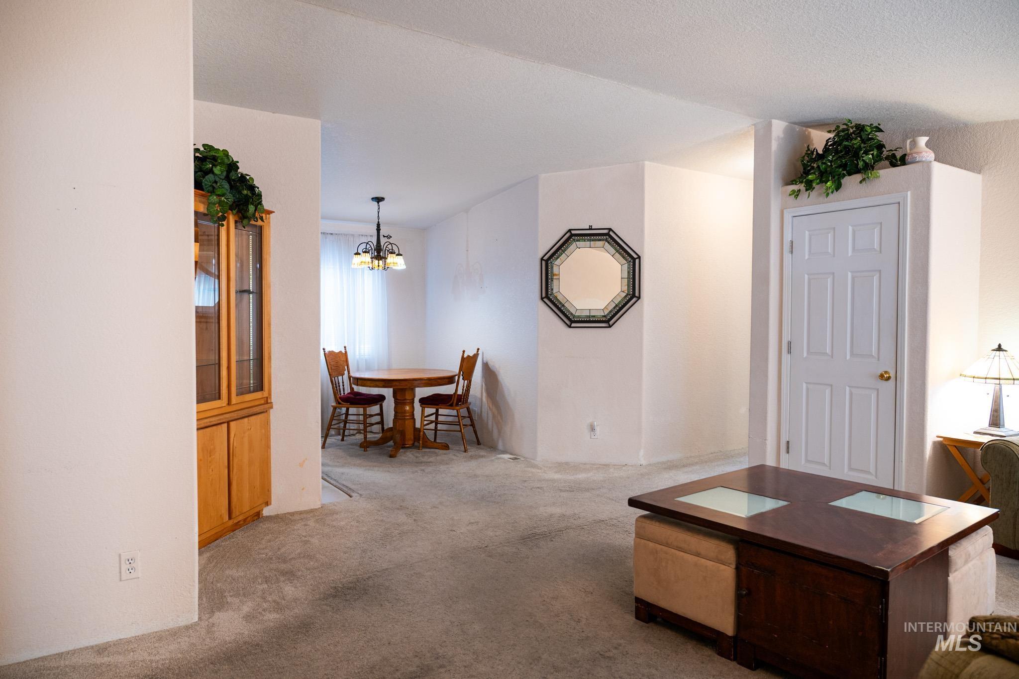 347 NW 7th Ave, Ontario, Oregon 97914-0000, 3 Bedrooms, 2 Bathrooms, Residential For Sale, Price $180,000, 98976135