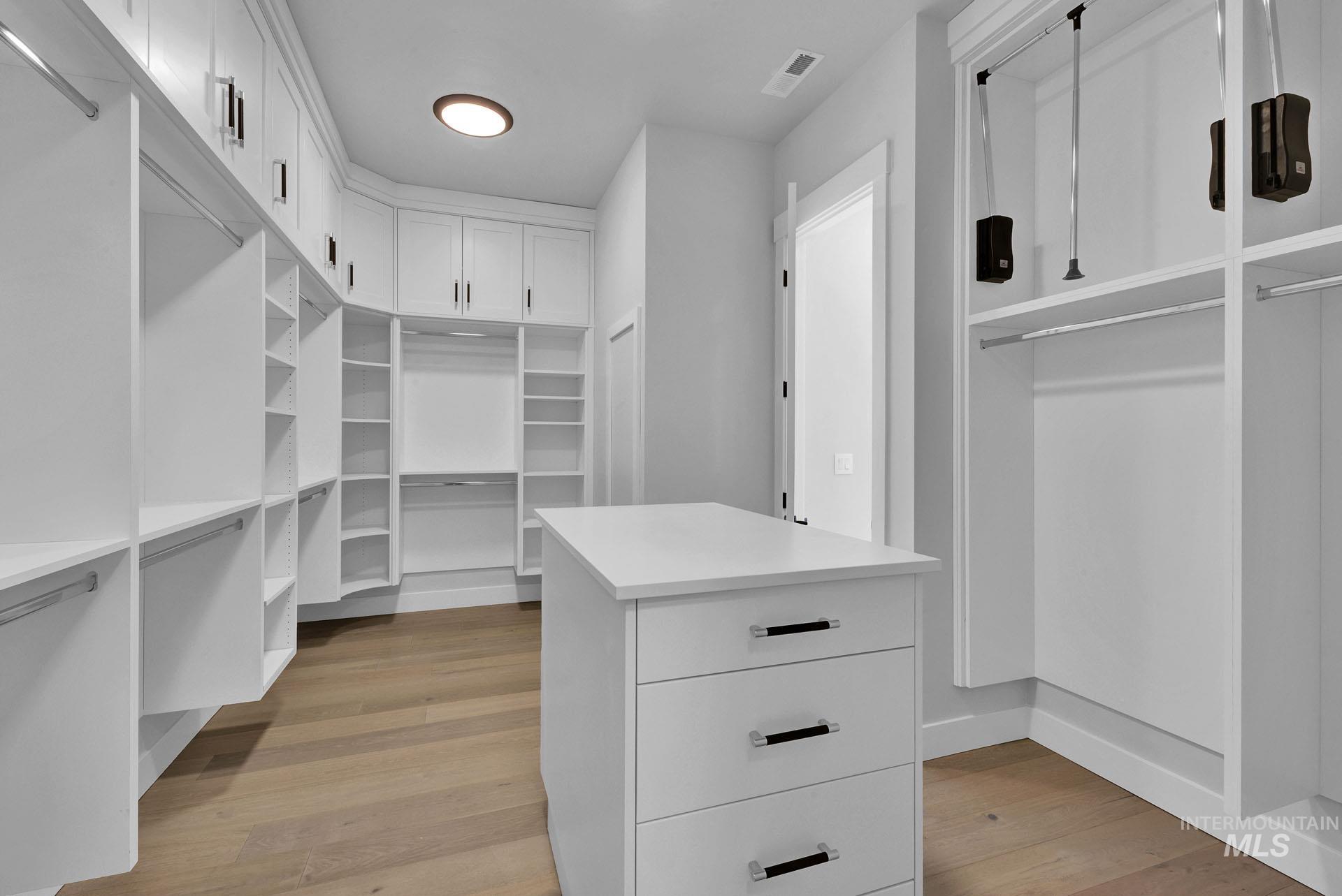 1545 S Trent Point Way, Boise, Idaho 83712, 3 Bedrooms, 3.5 Bathrooms, Residential For Sale, Price $1,960,000, 98976136