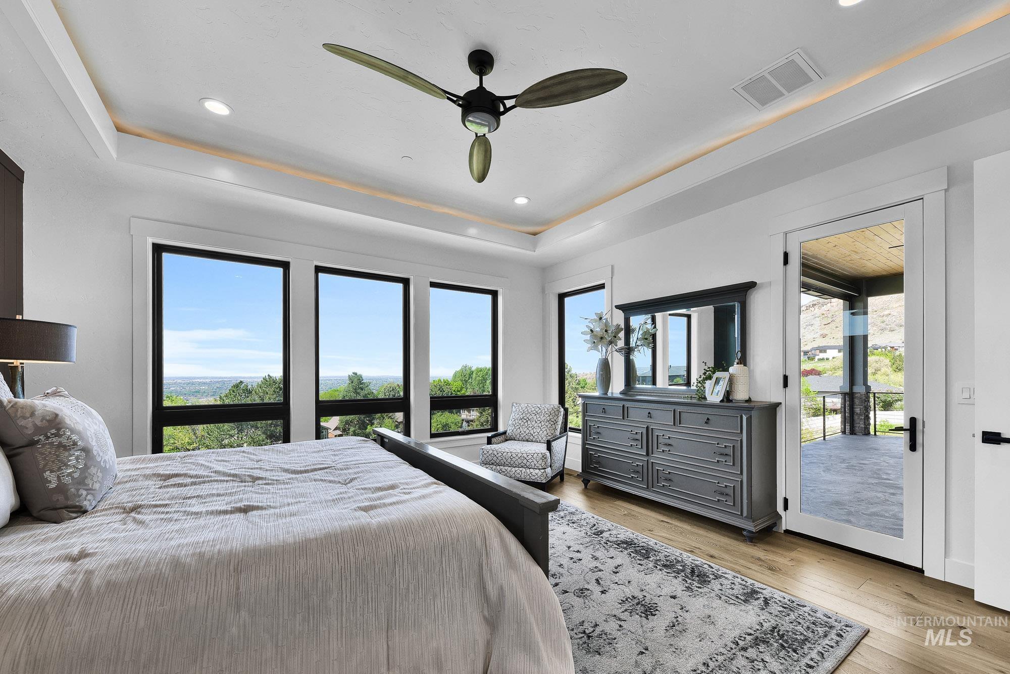 1521 S Trent Point Way, Boise, Idaho 83712, 3 Bedrooms, 3.5 Bathrooms, Residential For Sale, Price $2,161,300,MLS 98976137