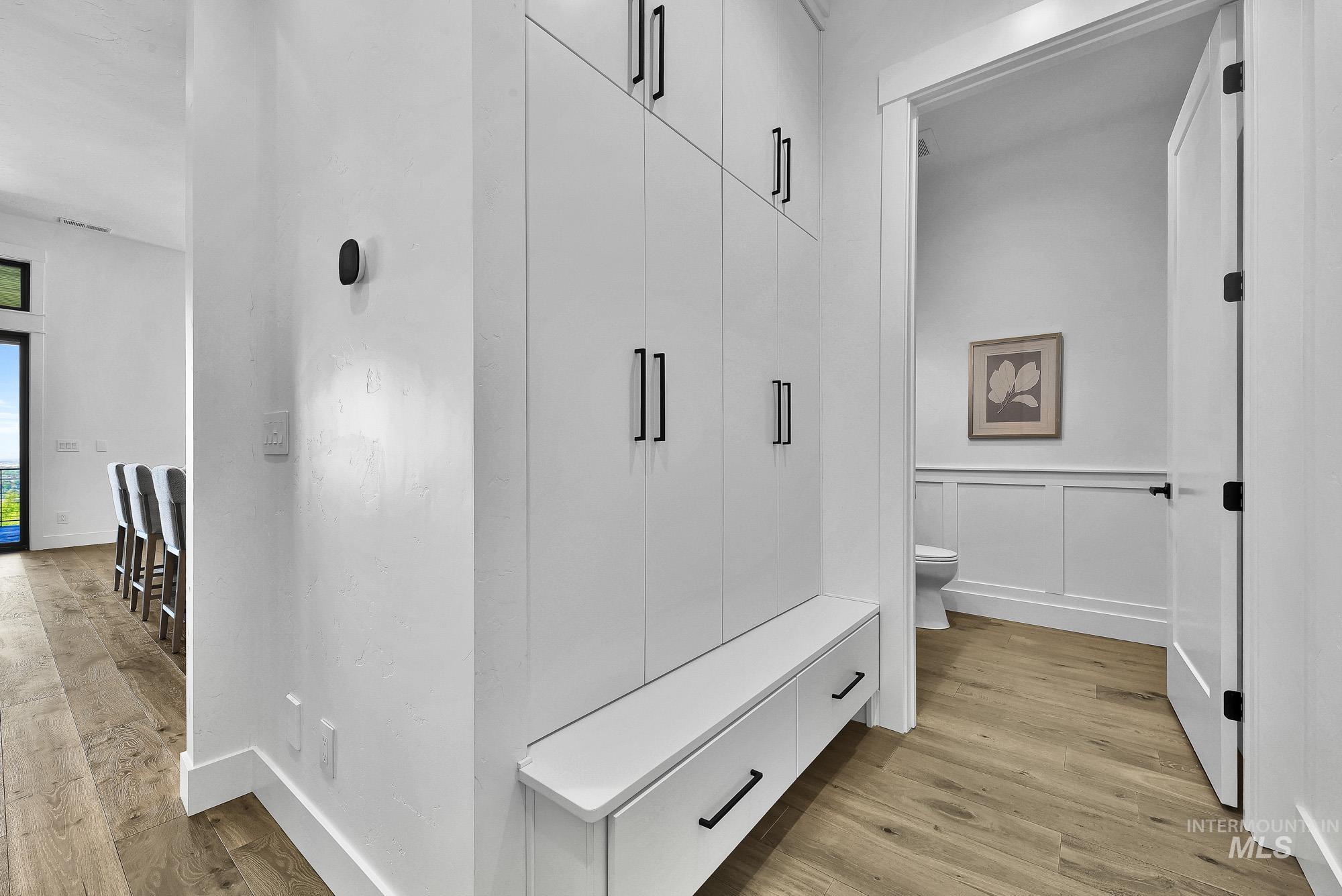 1521 S Trent Point Way, Boise, Idaho 83712, 3 Bedrooms, 3.5 Bathrooms, Residential For Sale, Price $2,161,300,MLS 98976137