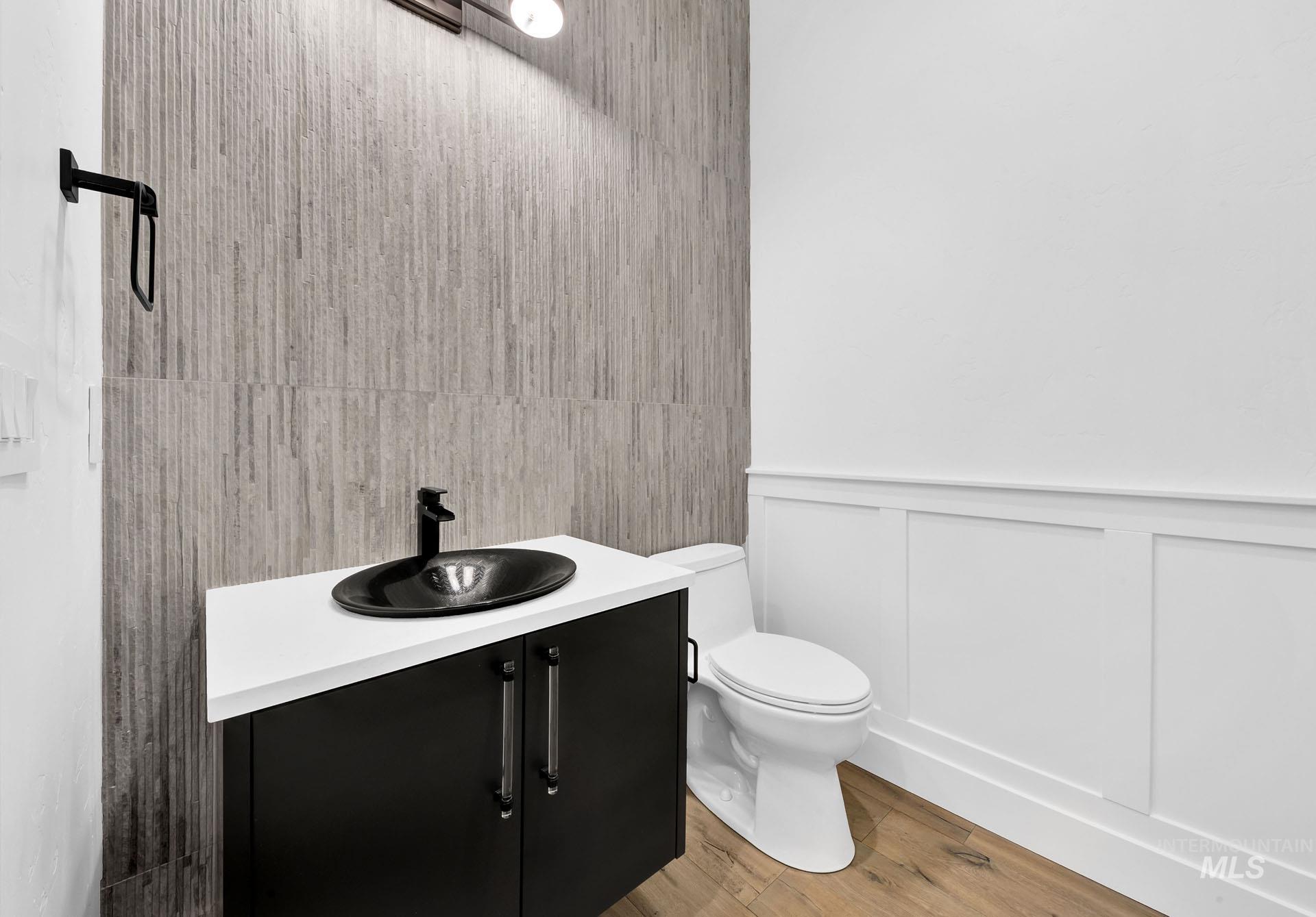 1521 S Trent Point Way, Boise, Idaho 83712, 3 Bedrooms, 3.5 Bathrooms, Residential For Sale, Price $2,161,300, 98976137