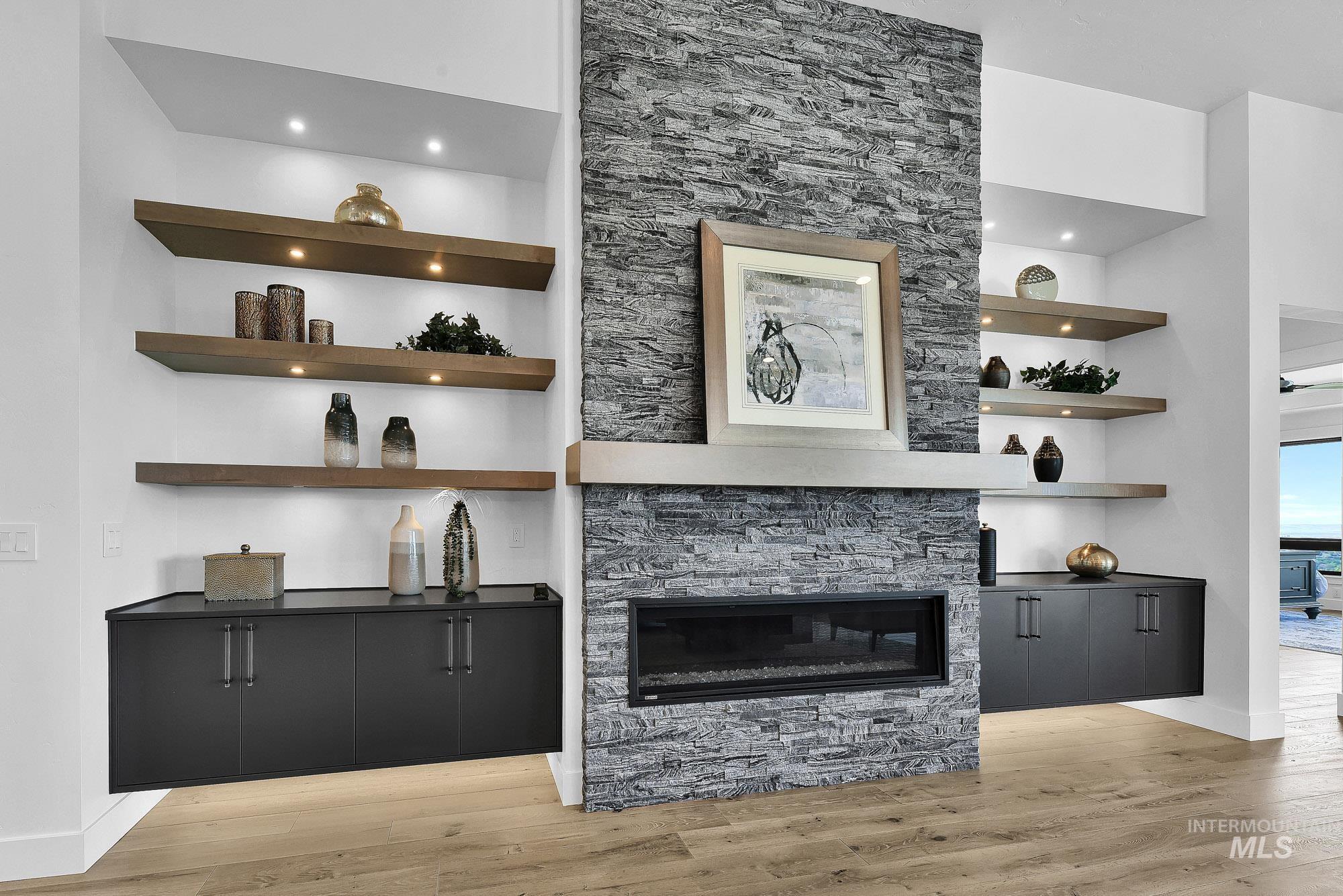 1521 S Trent Point Way, Boise, Idaho 83712, 3 Bedrooms, 3.5 Bathrooms, Residential For Sale, Price $2,161,300,MLS 98976137