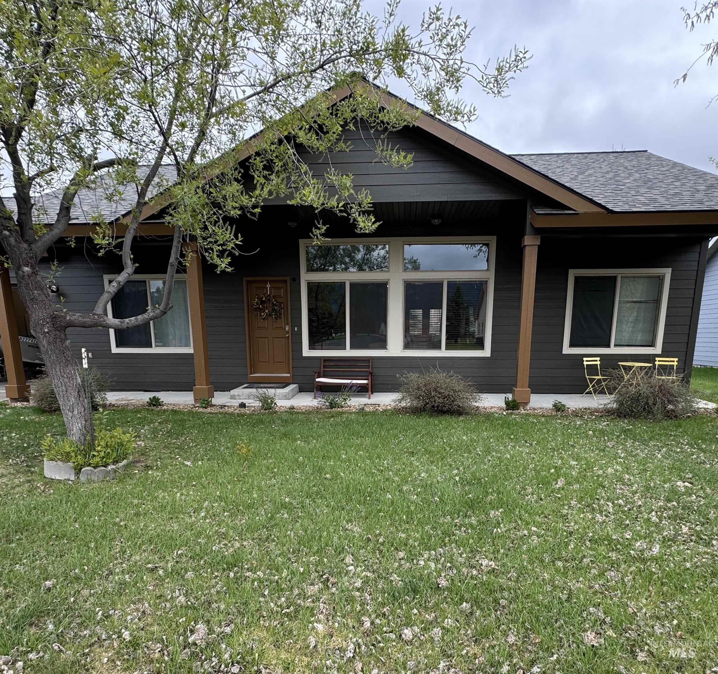 58 Charters Drive, Donnelly, Idaho 83615, 3 Bedrooms, 2 Bathrooms, Residential For Sale, Price $437,000,MLS 98976138