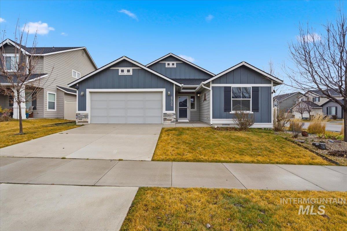 6706 S Birch Creek Ave, Meridian, Idaho 83642, 3 Bedrooms, 2 Bathrooms, Residential For Sale, Price $385,000,MLS 98976139