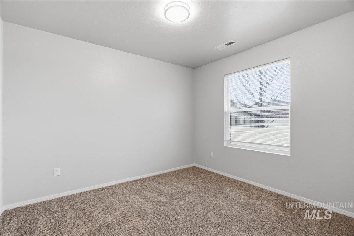 6706 S Birch Creek Ave, Meridian, Idaho 83642, 3 Bedrooms, 2 Bathrooms, Residential For Sale, Price $385,000,MLS 98976139