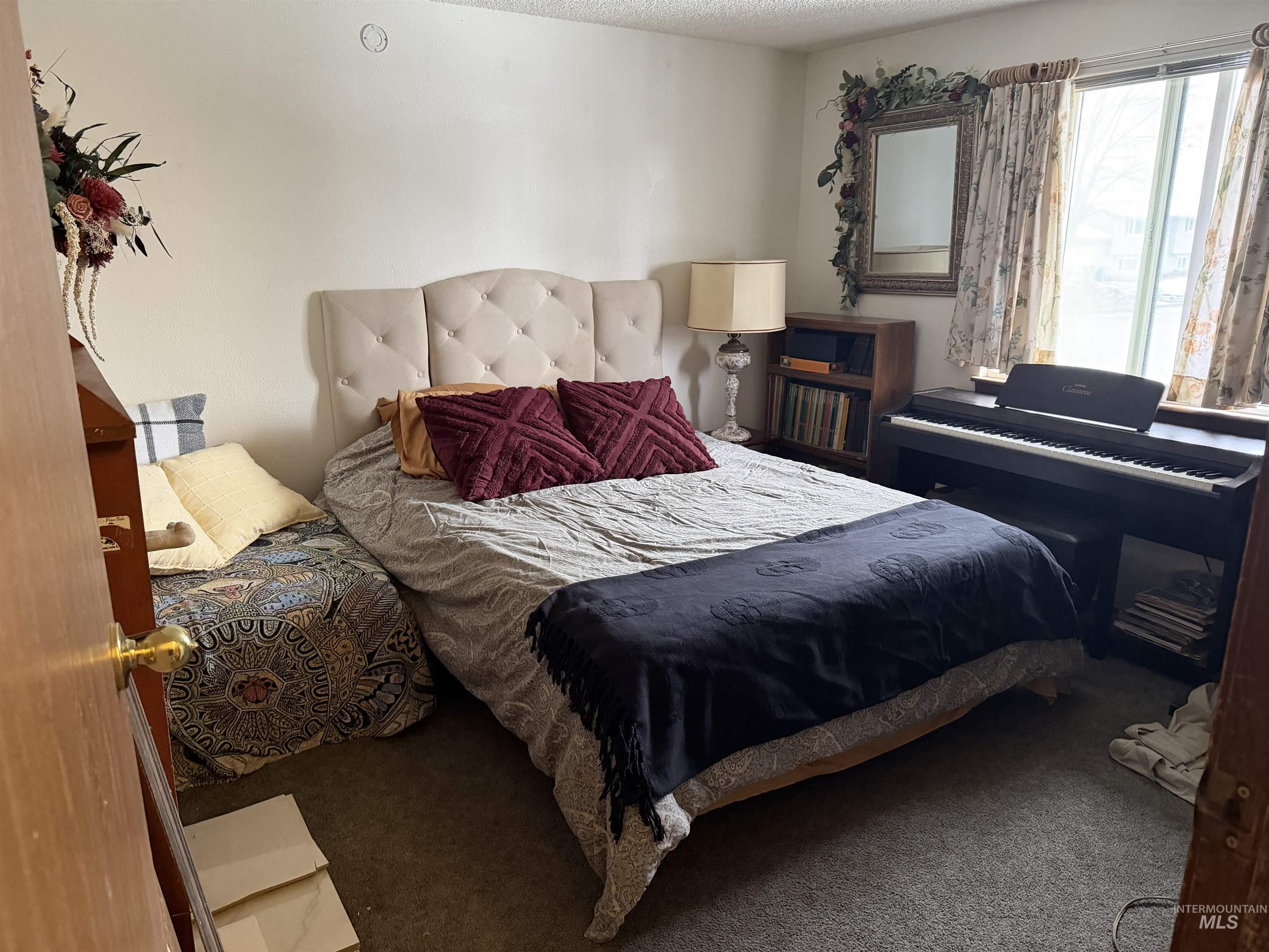 871 N Eisenhower St., Moscow, Idaho 83843, 4 Bedrooms, 2 Bathrooms, Residential For Sale, Price $410,000,MLS 98976148