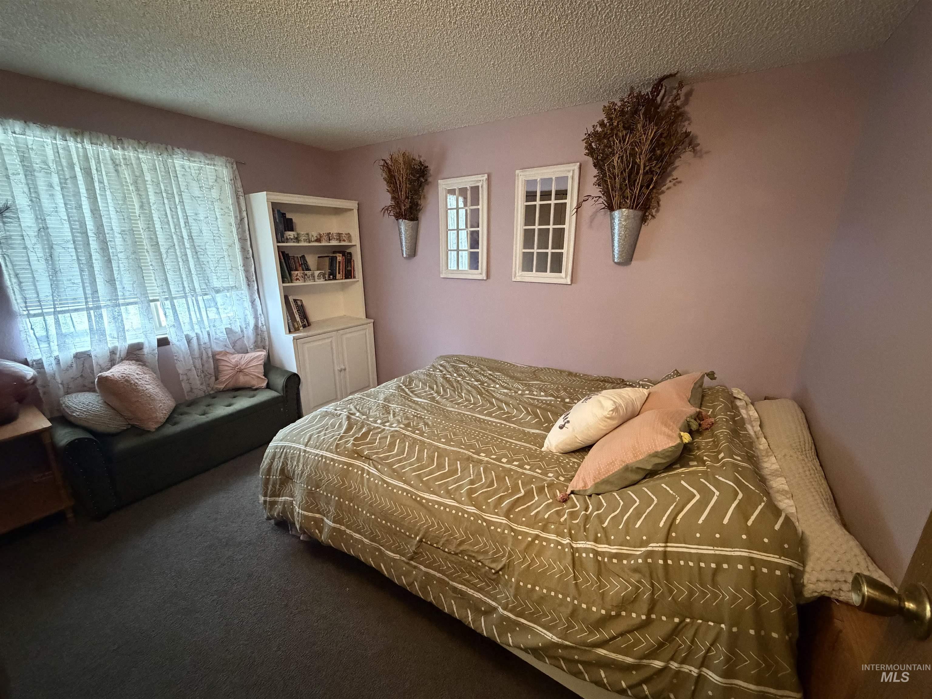 871 N Eisenhower St., Moscow, Idaho 83843, 4 Bedrooms, 2 Bathrooms, Residential For Sale, Price $410,000,MLS 98976148