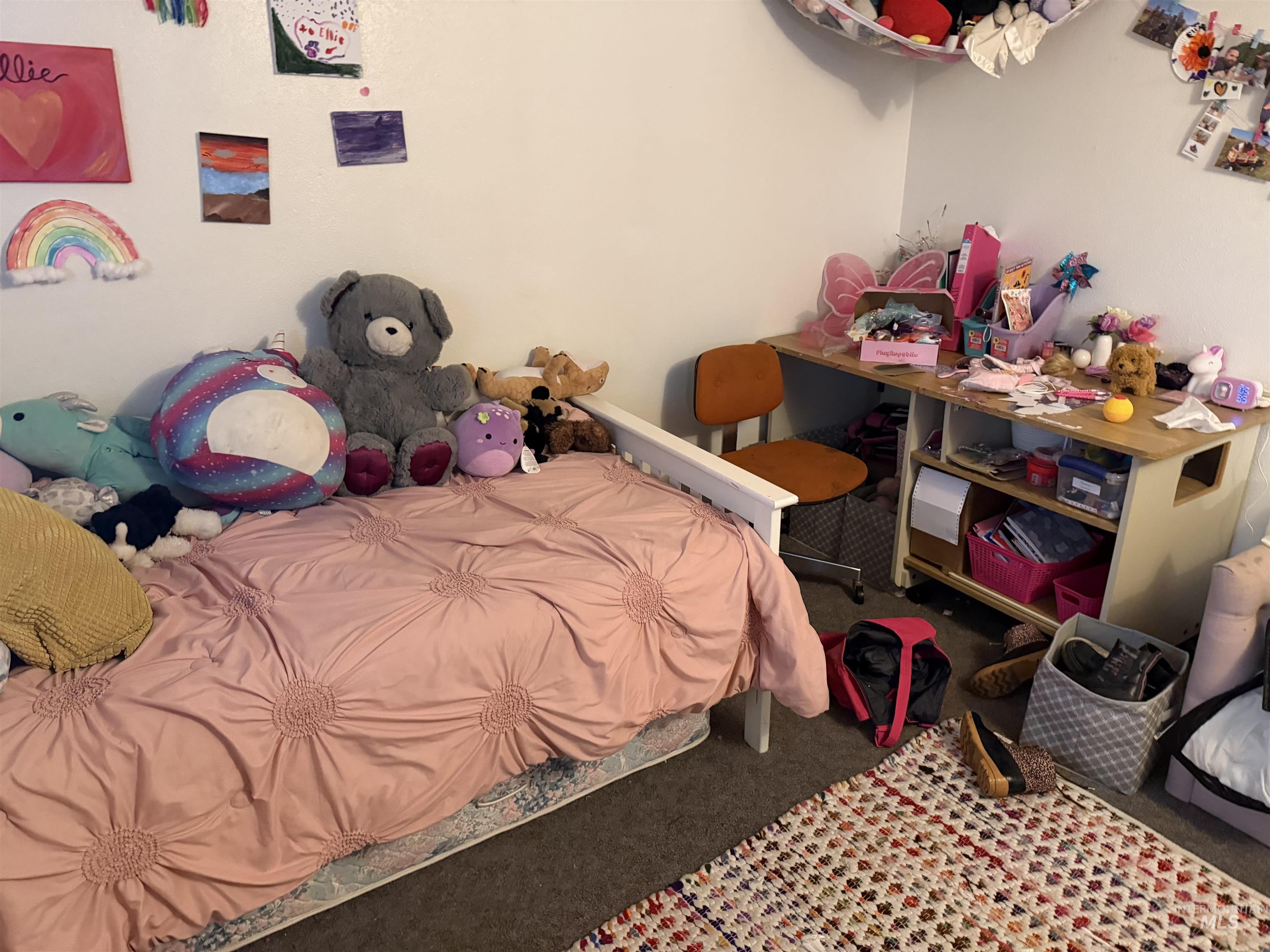 871 N Eisenhower St., Moscow, Idaho 83843, 4 Bedrooms, 2 Bathrooms, Residential For Sale, Price $410,000,MLS 98976148