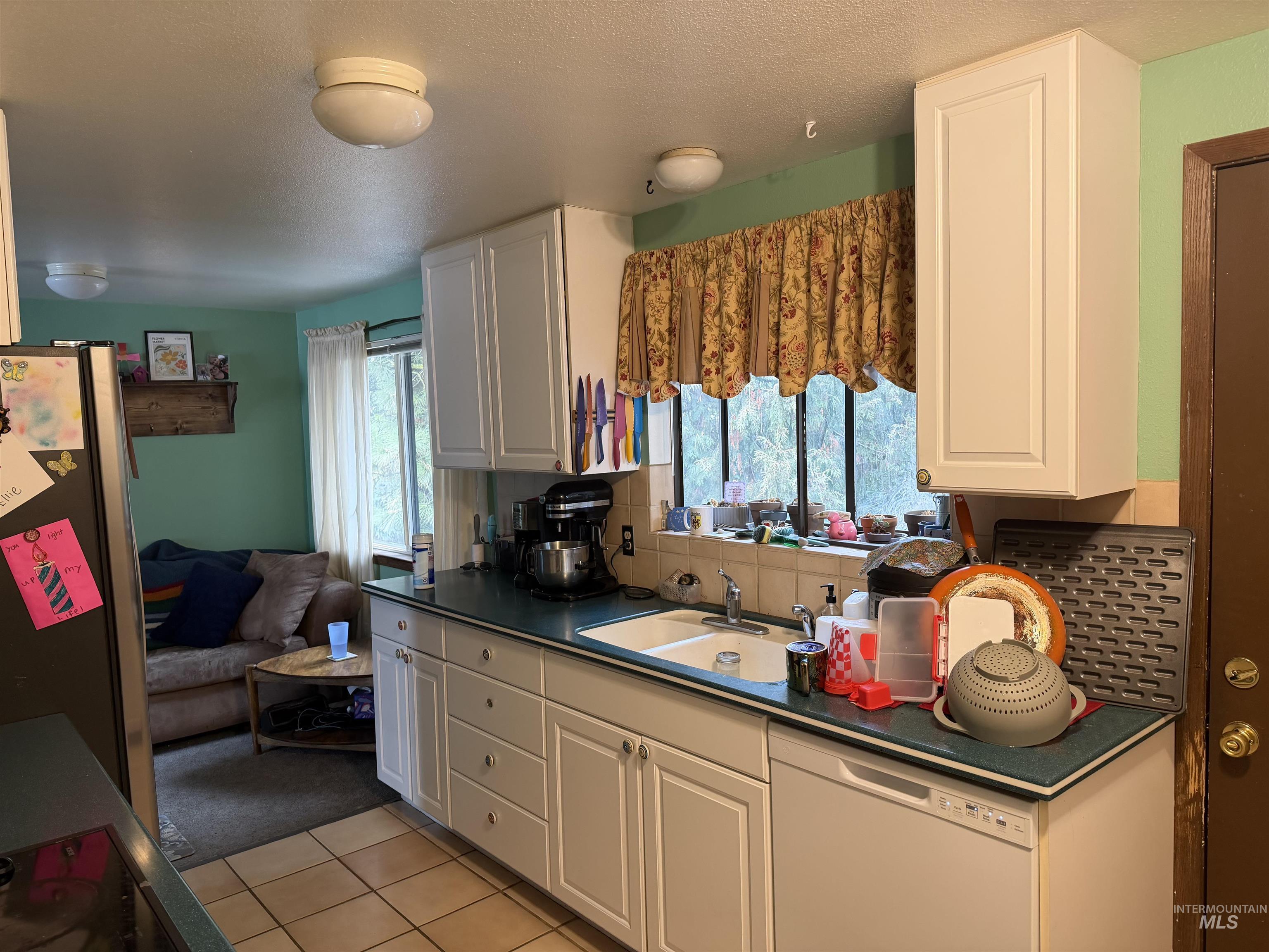 871 N Eisenhower St., Moscow, Idaho 83843, 4 Bedrooms, 2 Bathrooms, Residential For Sale, Price $410,000,MLS 98976148