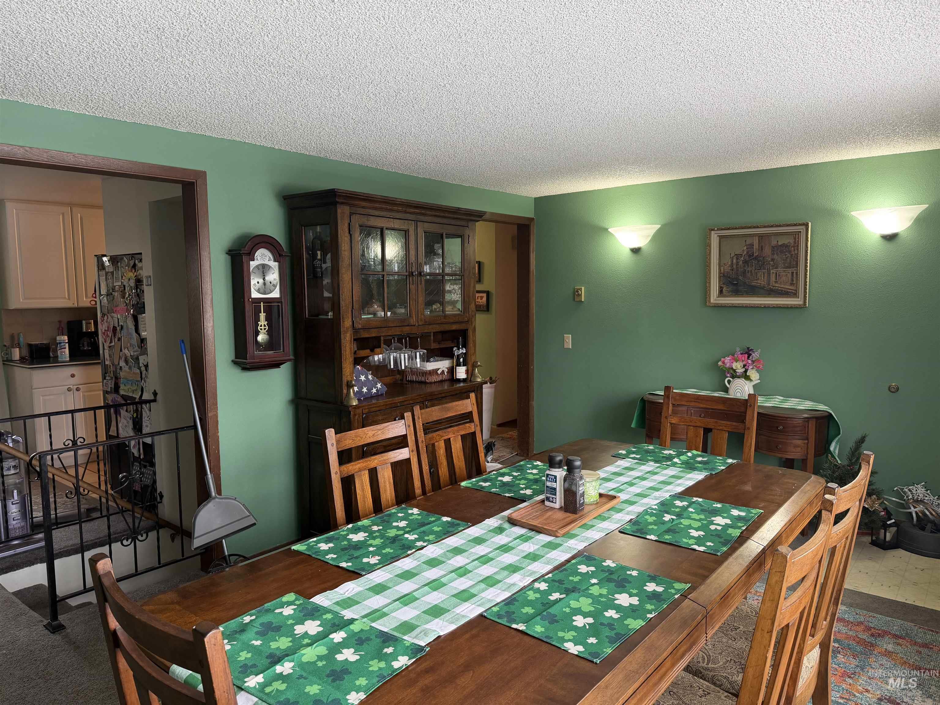 871 N Eisenhower St., Moscow, Idaho 83843, 4 Bedrooms, 2 Bathrooms, Residential For Sale, Price $410,000,MLS 98976148