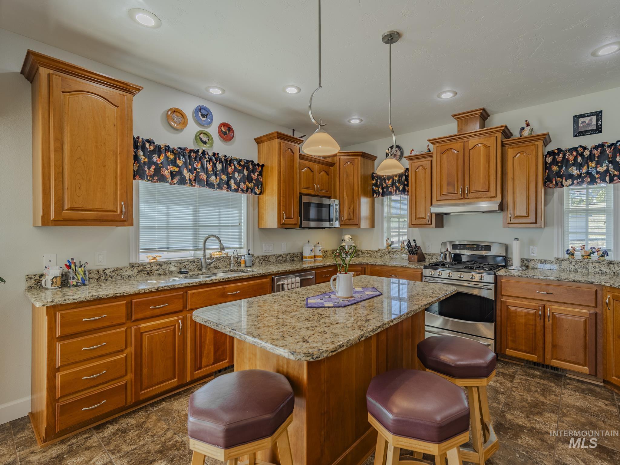 659 Reservation Line Rd, CottonWood, Idaho 83522, 3 Bedrooms, 3 Bathrooms, Residential For Sale, Price $849,000, 98976149