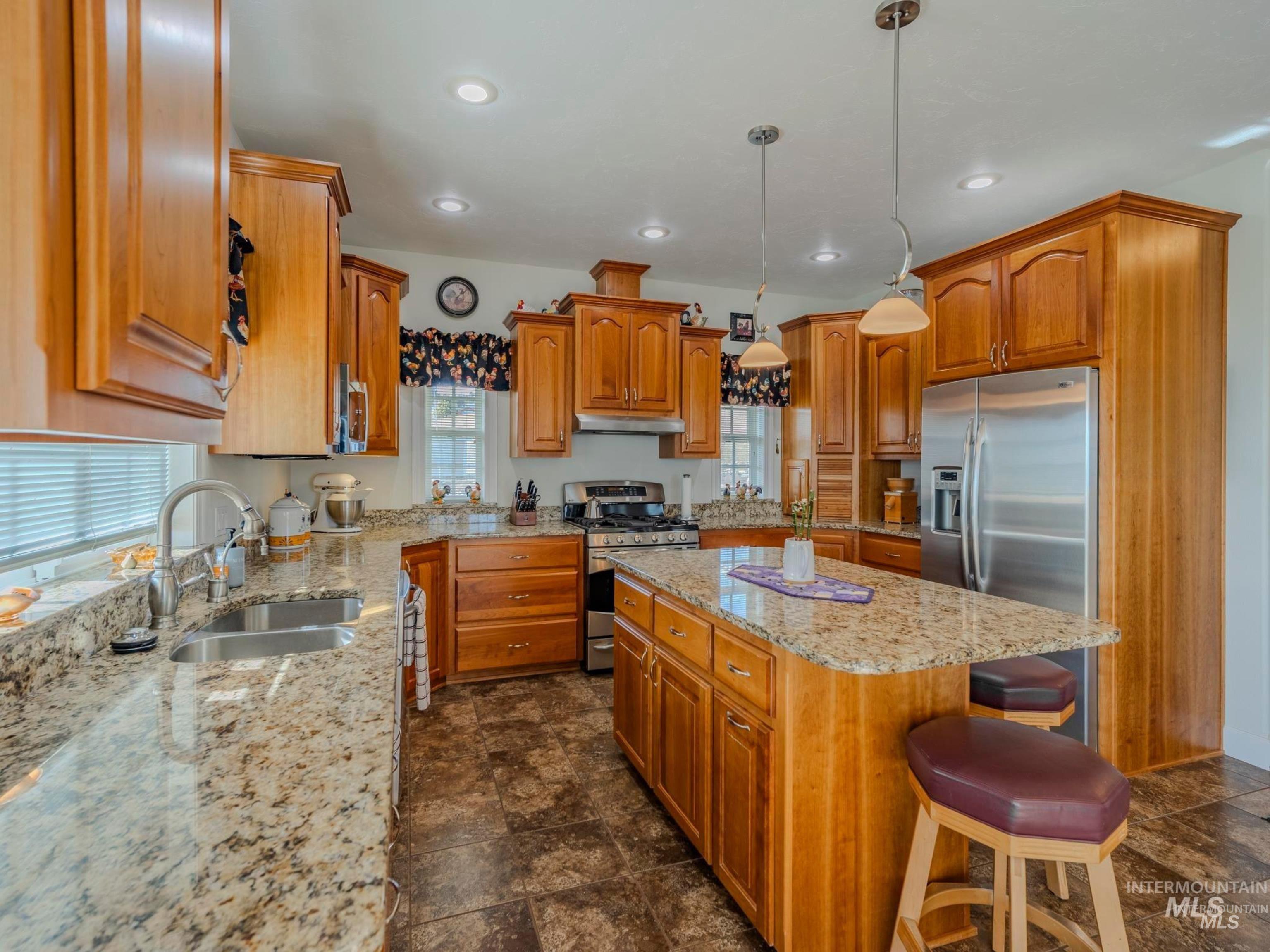 659 Reservation Line Rd, CottonWood, Idaho 83522, 3 Bedrooms, 3 Bathrooms, Residential For Sale, Price $849,000, 98976149