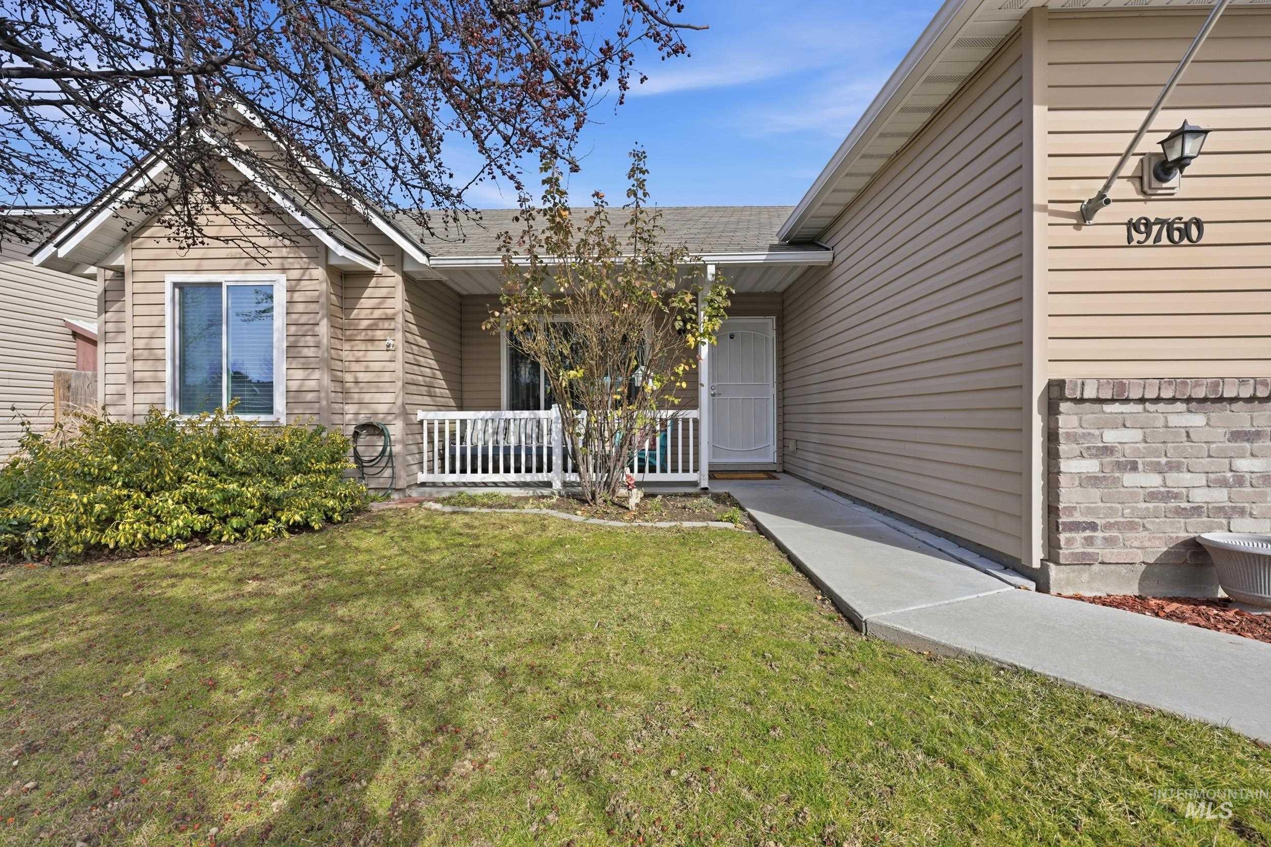 19760 Alleghenny Way, Caldwell, Idaho 83605-8050, 3 Bedrooms, 2 Bathrooms, Residential For Sale, Price $368,900,MLS 98976150