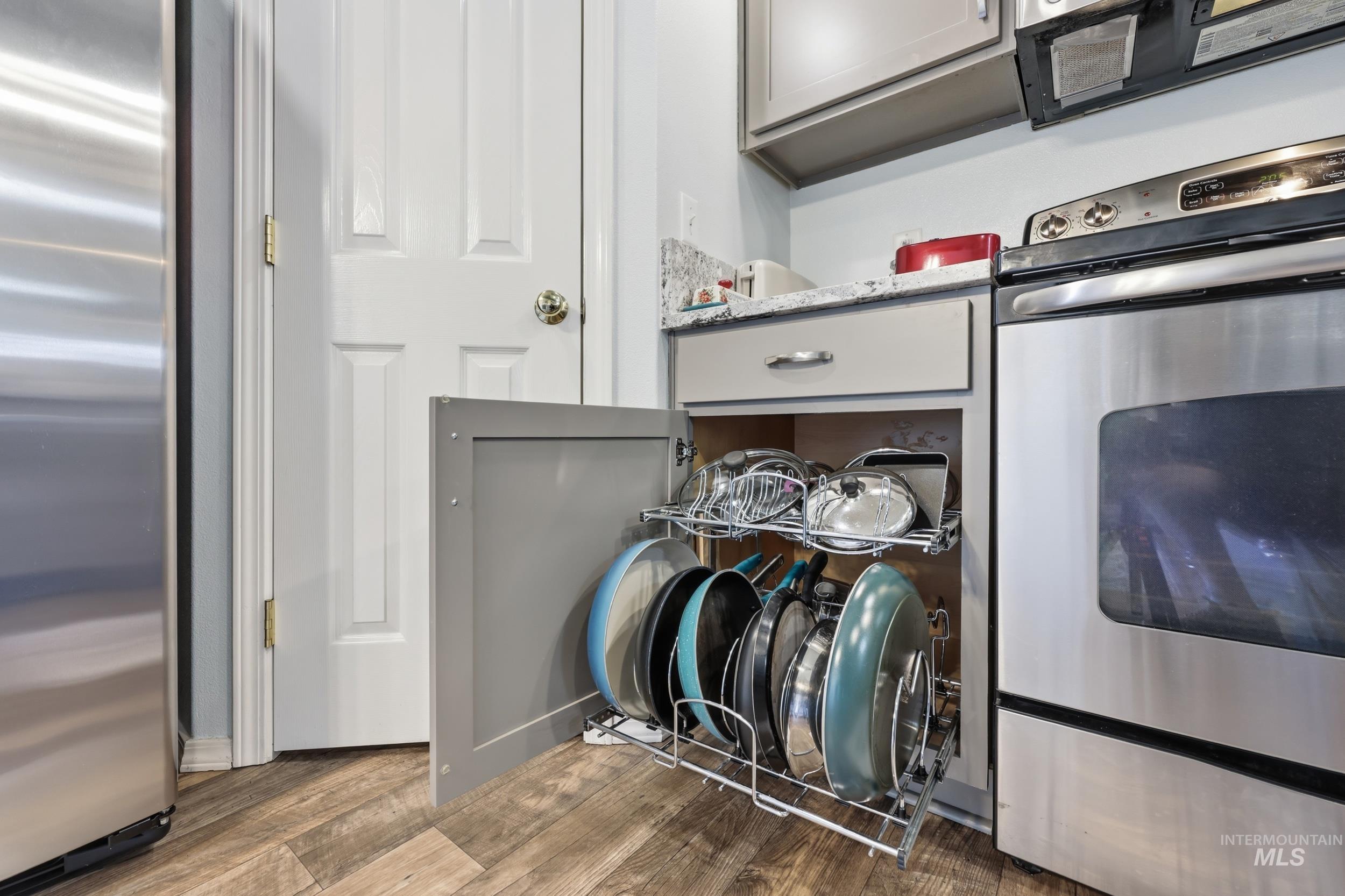 19760 Alleghenny Way, Caldwell, Idaho 83605-8050, 3 Bedrooms, 2 Bathrooms, Residential For Sale, Price $368,900,MLS 98976150