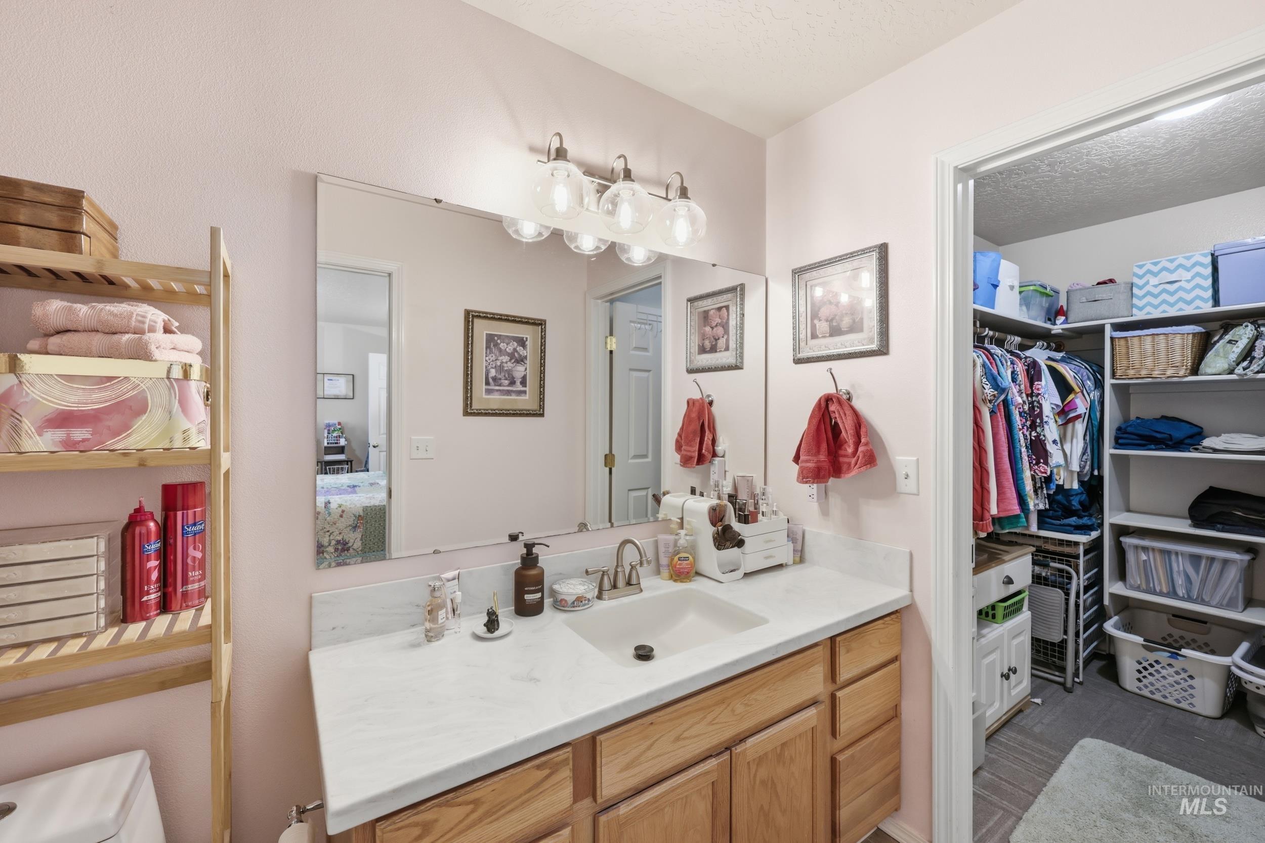 19760 Alleghenny Way, Caldwell, Idaho 83605-8050, 3 Bedrooms, 2 Bathrooms, Residential For Sale, Price $368,900,MLS 98976150